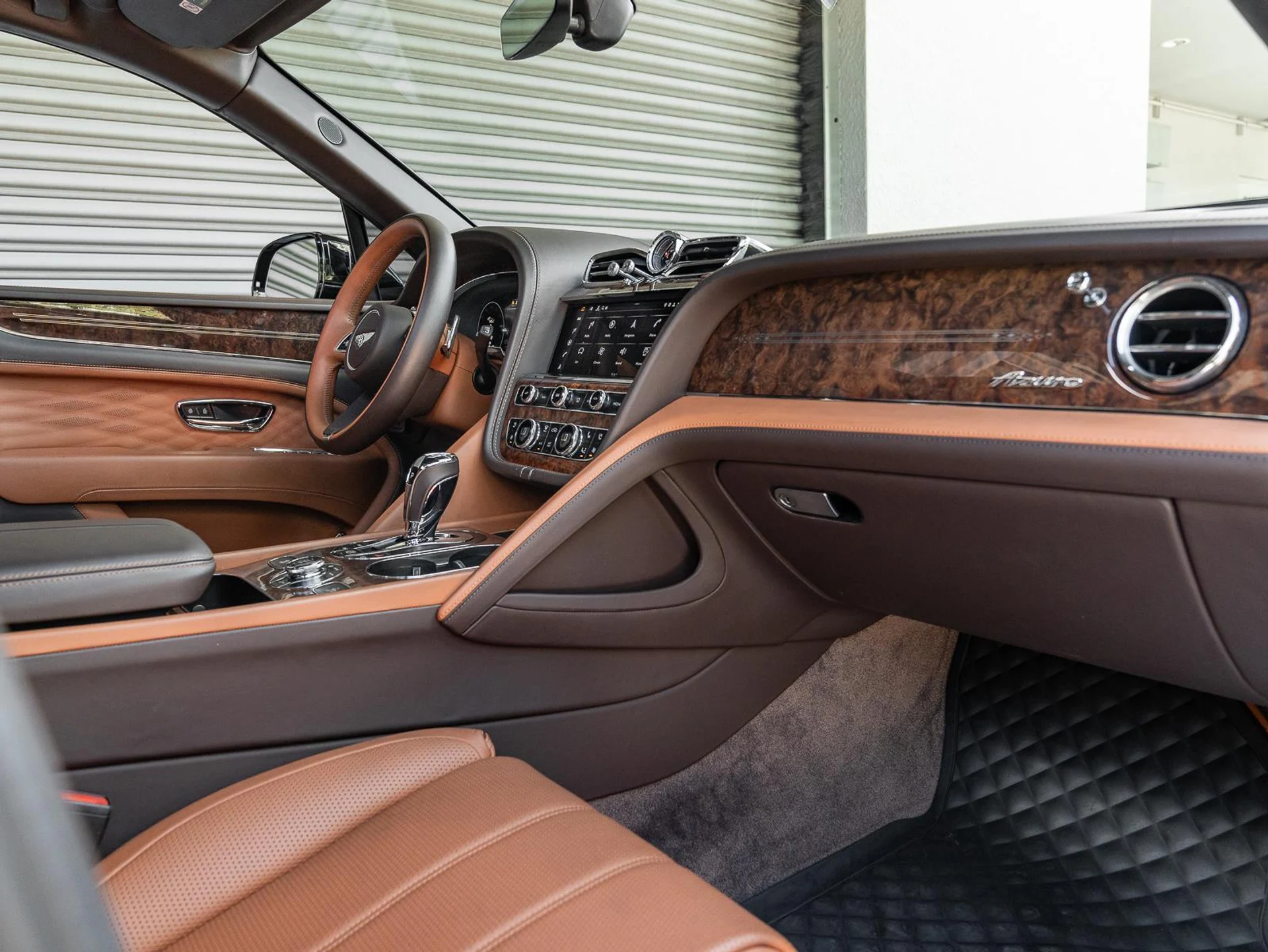 mph001_4273004471_Used_2023_Bentley_Bentayga_EWB_V8_1778364295_fc2741d844