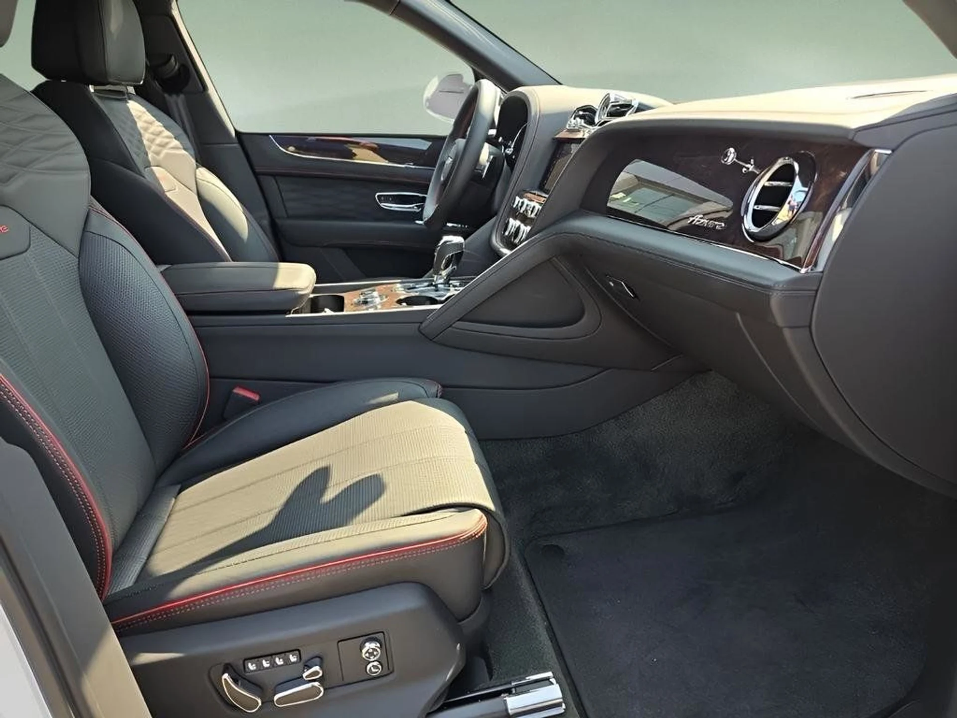 mph001_4283751991_c8bc5f1084aa470d963aec8b78dc1a54_fedddd5806