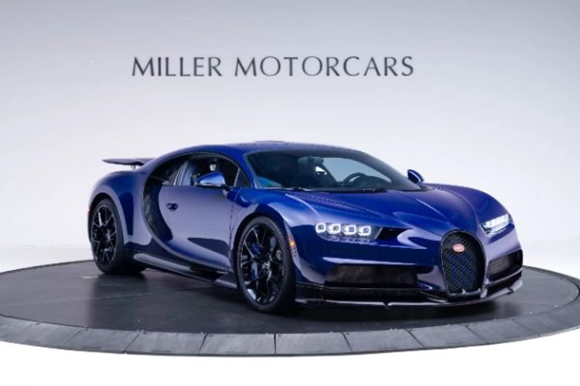 mph001_4285158790_Used_2018_Bugatti_Chiron_Chiron_8bbf8a4139