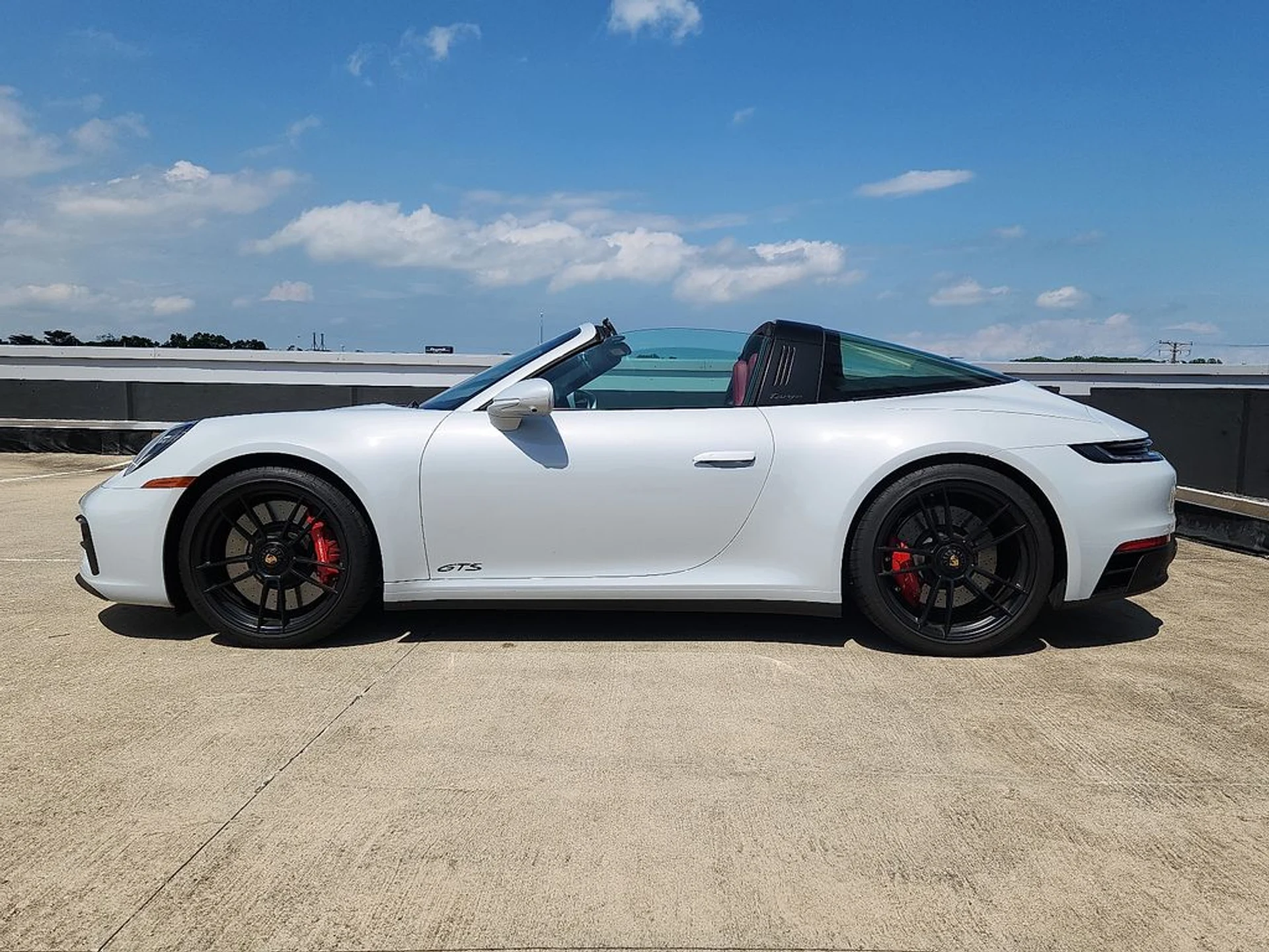 mph001_4292175690_ec195c477b7310562e02f6af155aa694x_5078a6b29d