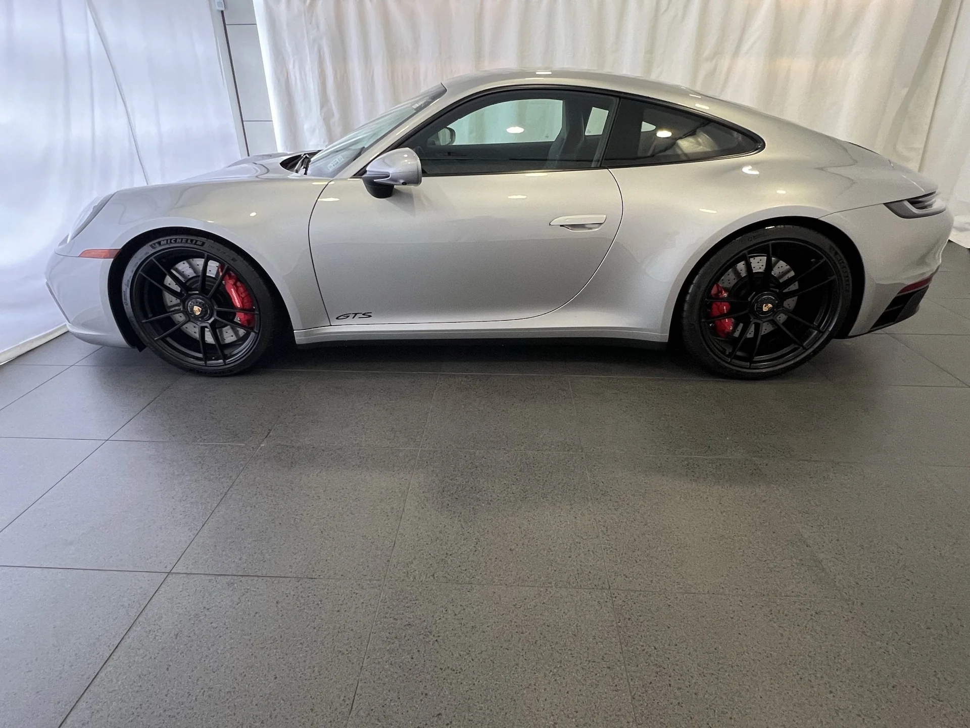 mph001_42933108_ff11498f2561e5a40cb44e587834f6cax_b9166b47c5