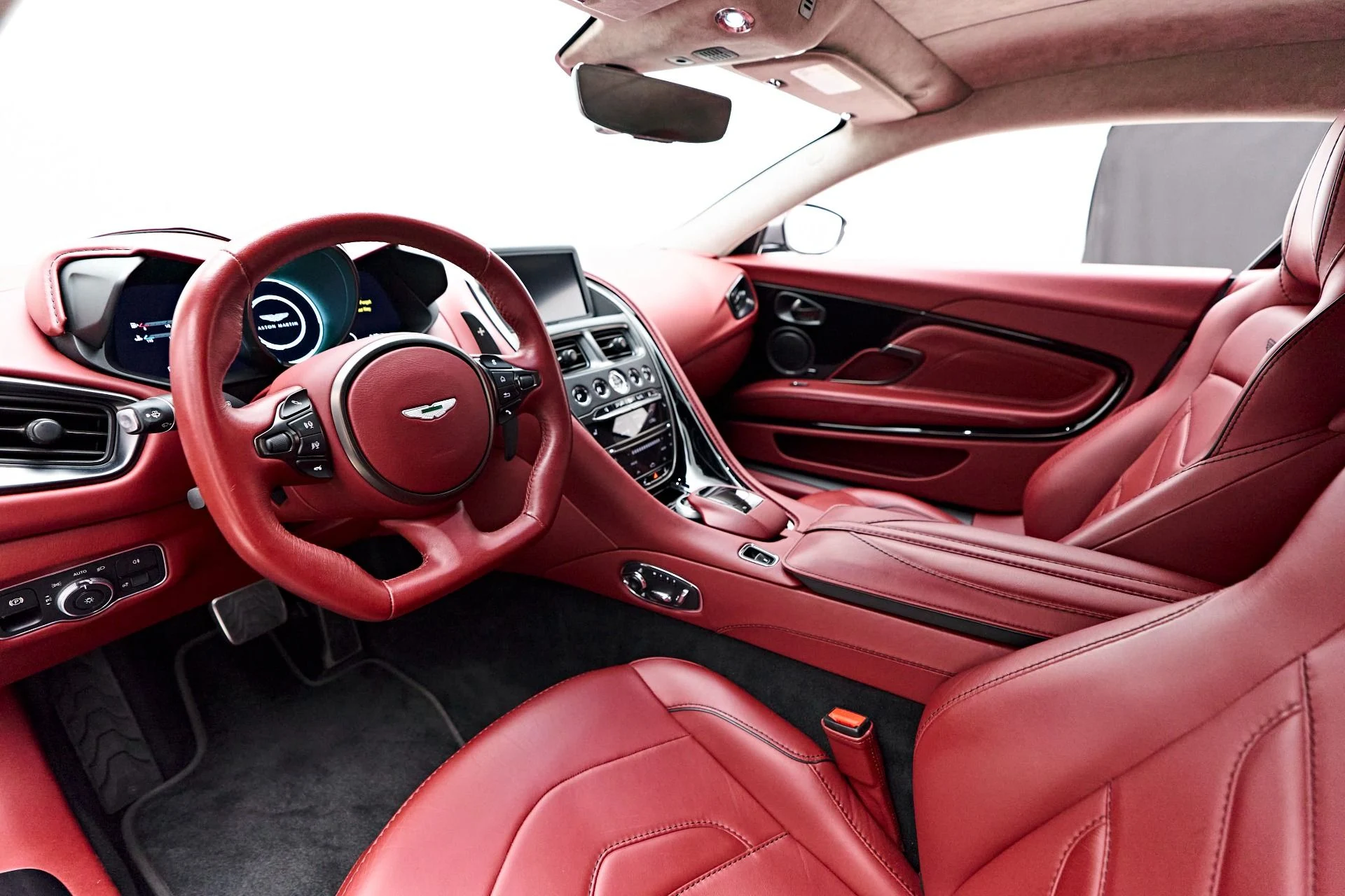 mph001_433146457_Used_2021_Aston_Martin_DBS_Superleggera_1720056677_cbe9d79d9f