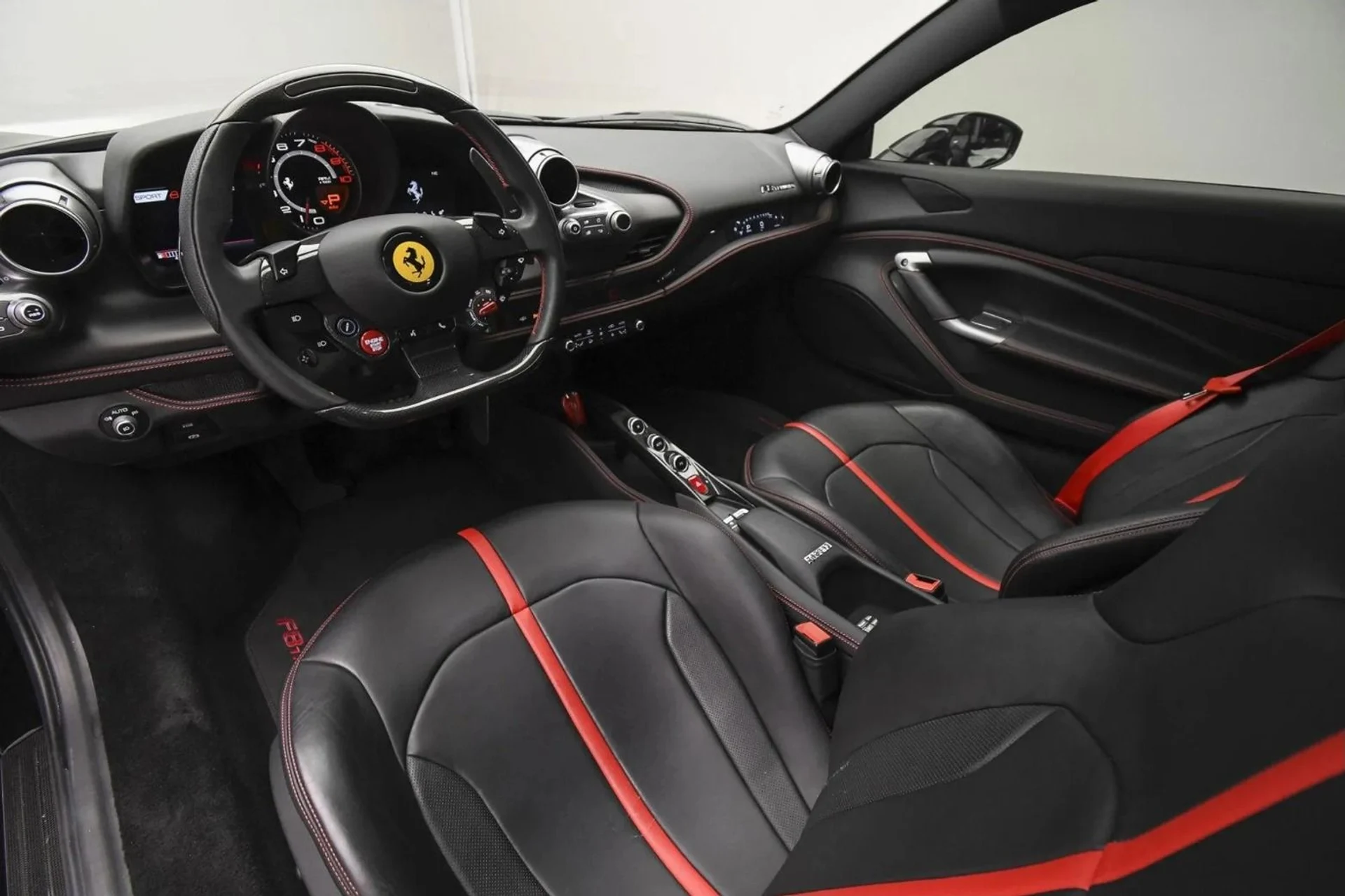 mph001_438606107_13201_p2_l_68865b168a