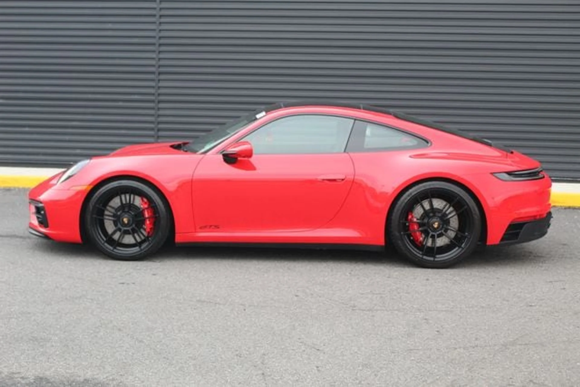 mph001_438674311_8ffec32a7d9f13a6b84a20f127dff3d0x_ebae6c0359