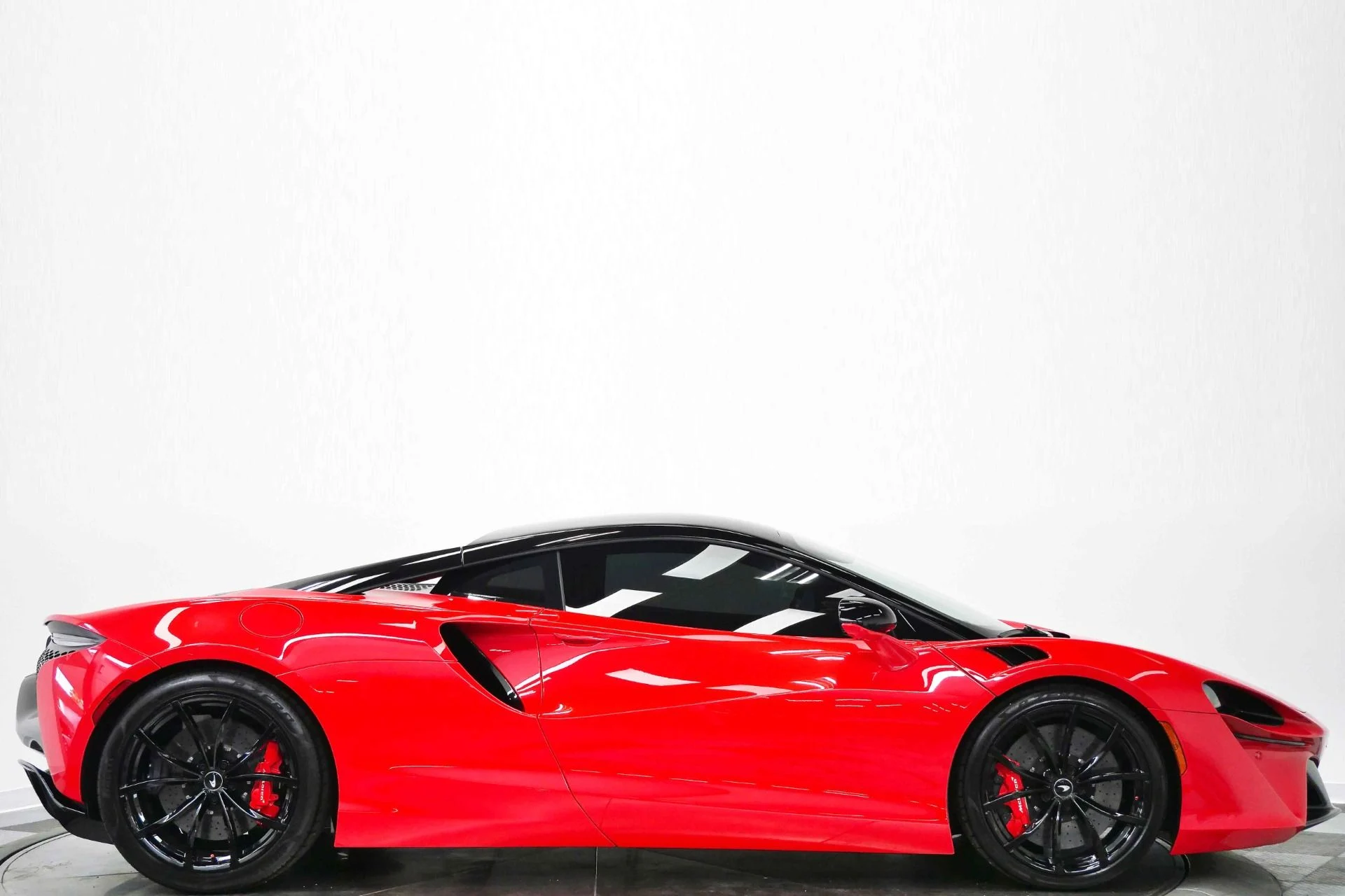 mph001_439881439_Used_2024_Mc_Laren_Artura_Performance_Spec_Technology_Pack_1775235368_6b6dabe3f2