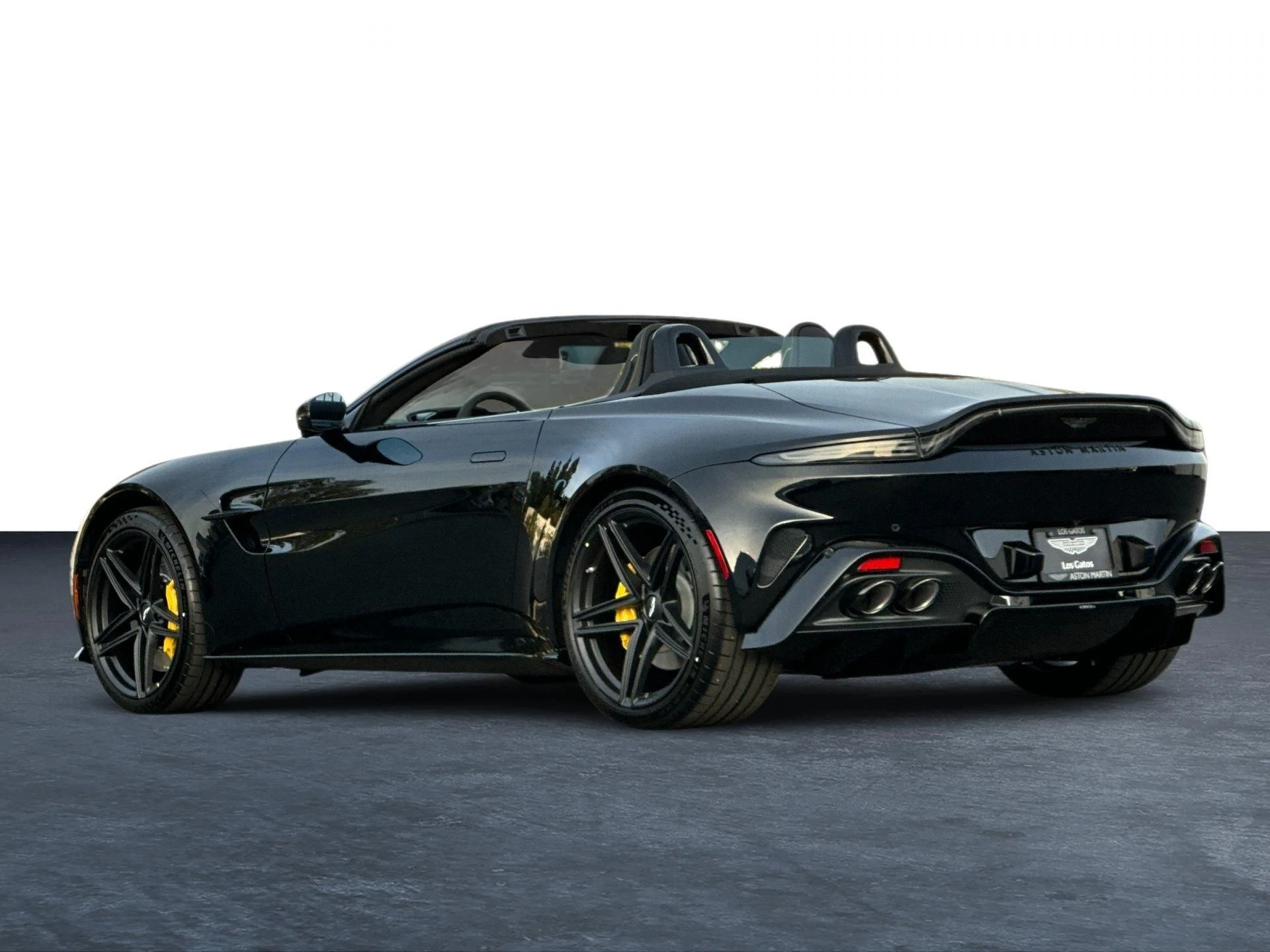 mph001_450118594_New_2026_Aston_Martin_Vantage_Roadster_1764774684_14c13dc8a6