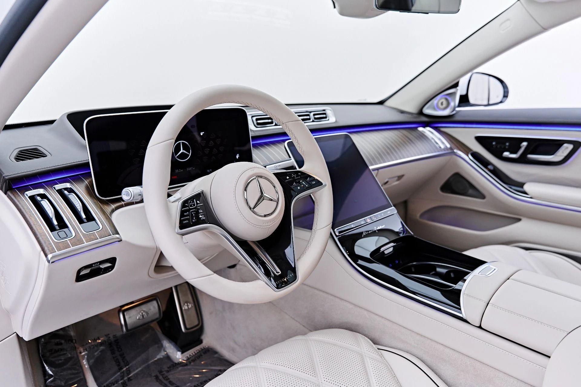 mph001_450736043_Used_2026_Mercedes_Benz_S_Class_Maybach_S_680_1790206753_52aada1833