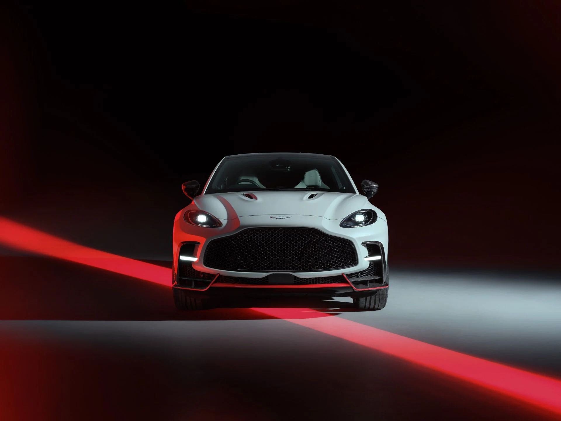 mph001_453317442_New_2026_Aston_Martin_DBX_S_07a88f5586