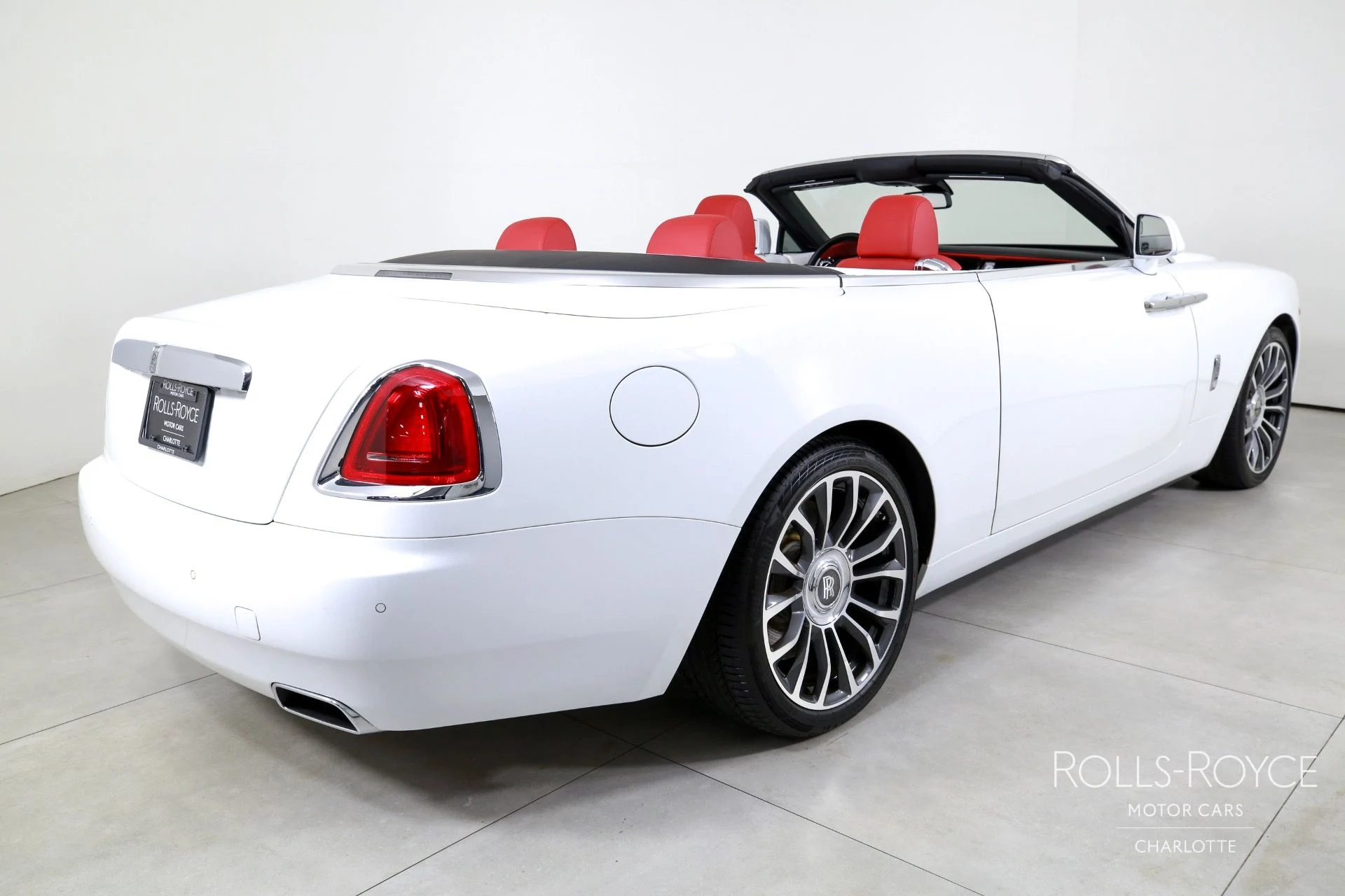 mph001_457263295_Used_2020_Rolls_Royce_Dawn_1754585751_70a21554fe
