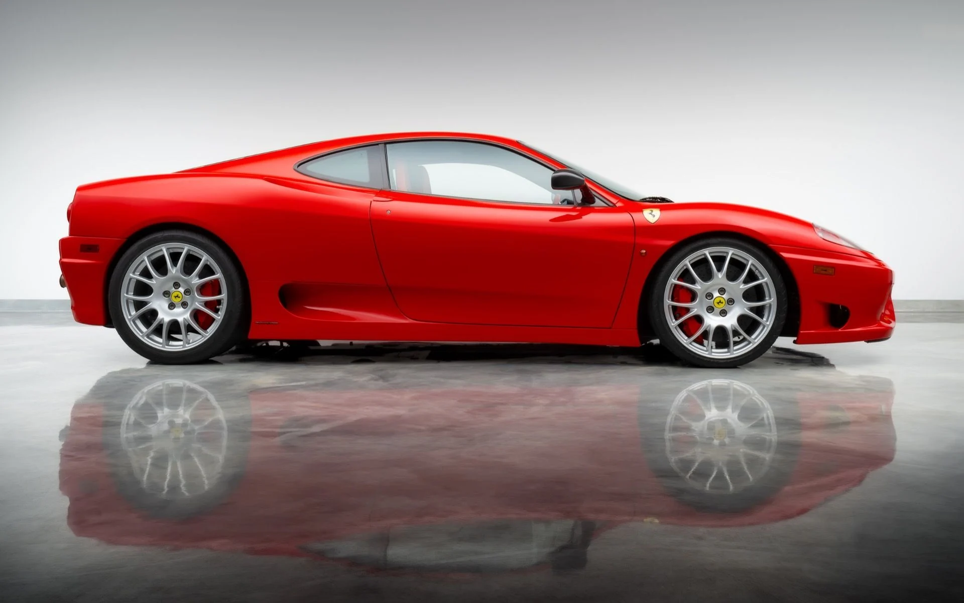 mph001_464821412_10842_p2_l_3f0b888f30