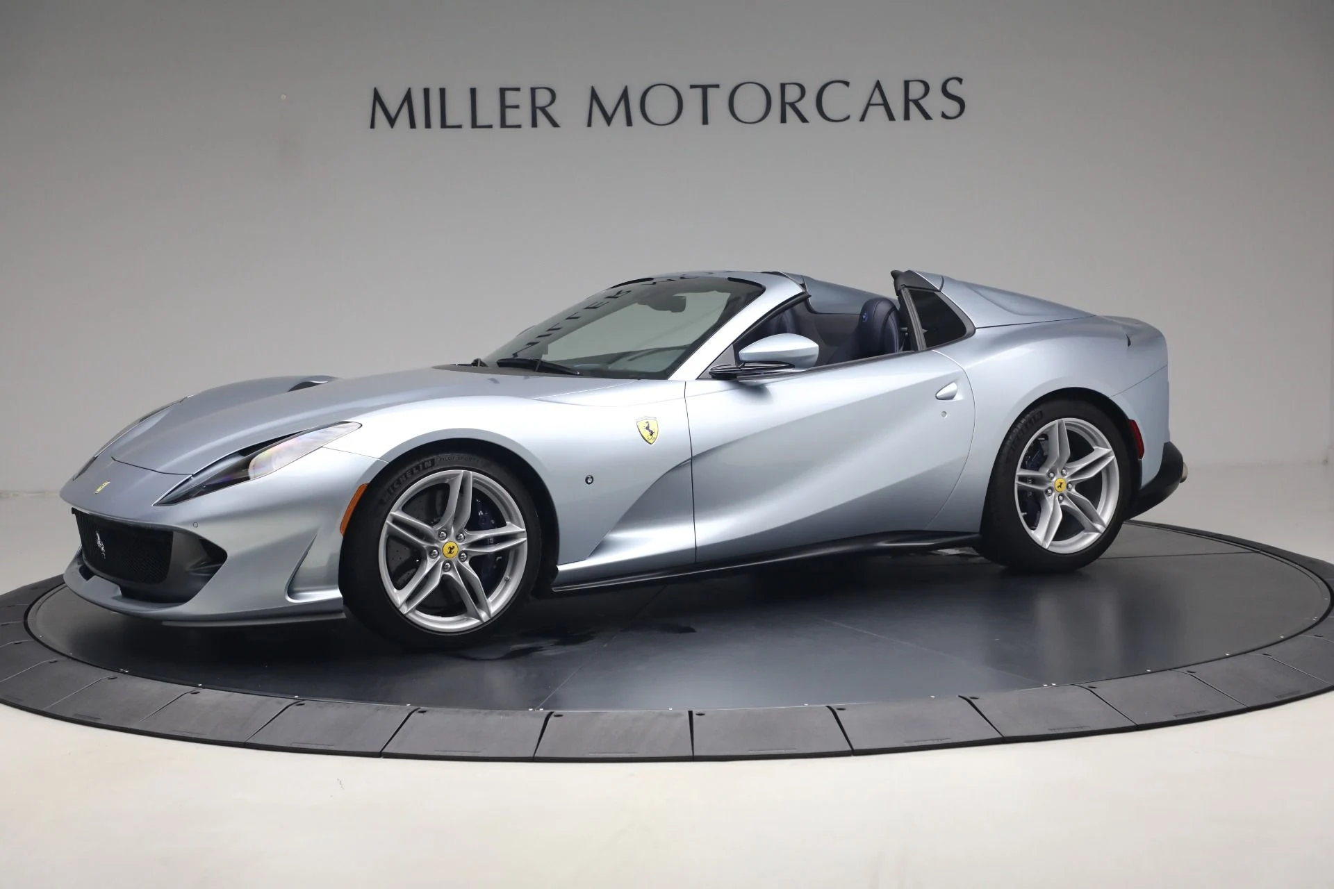 mph001_472054487_Used_2022_Ferrari_812_GTS_1785788924_5d5809eeb3