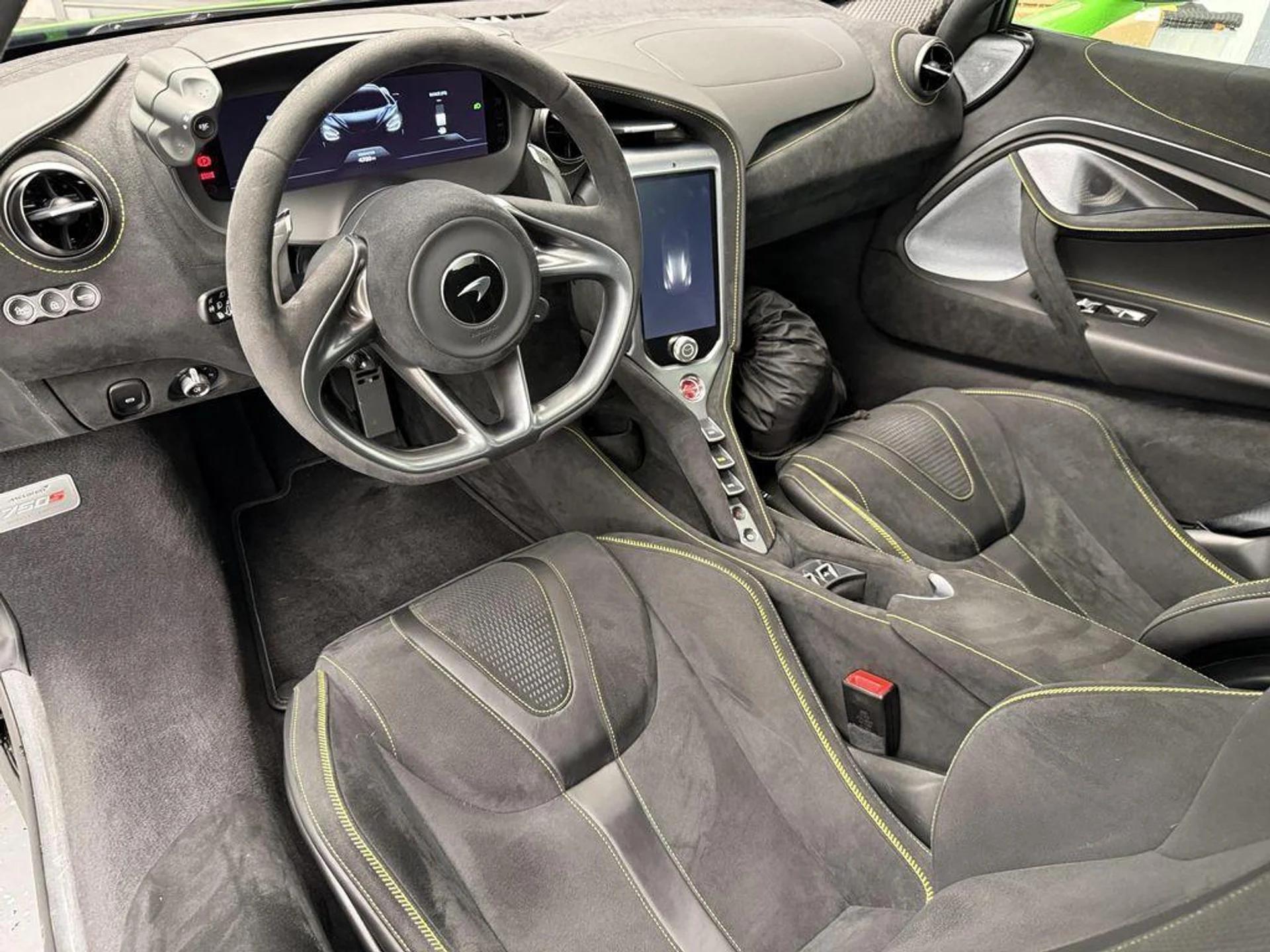 mph001_473550734_51_G_Dy83_G3_Uvq_Rsx_C_Ek_ipi2nc_S8_39551f1885