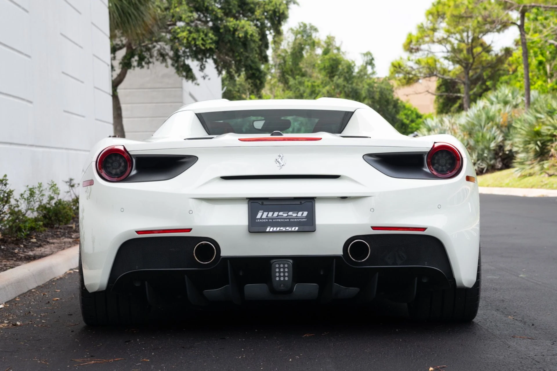 mph001_48593953_Used_2018_Ferrari_488_Spider_1779900992_4af99cdd3b