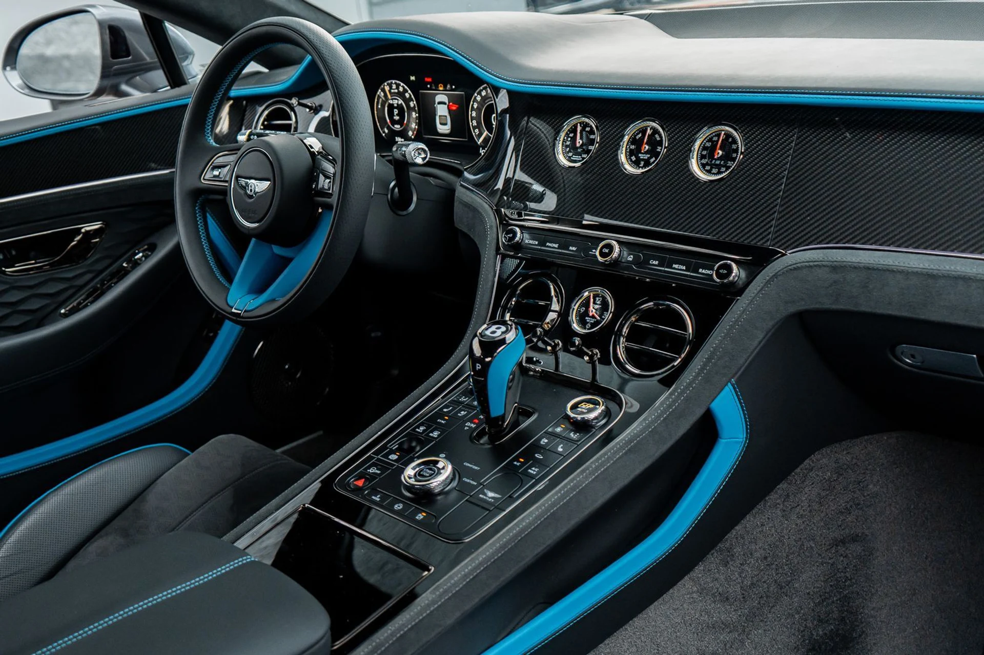 mph001_49376317_8ccb48e3_4aff_45f3_8bda_3b1b3b98782f_1514ebf199