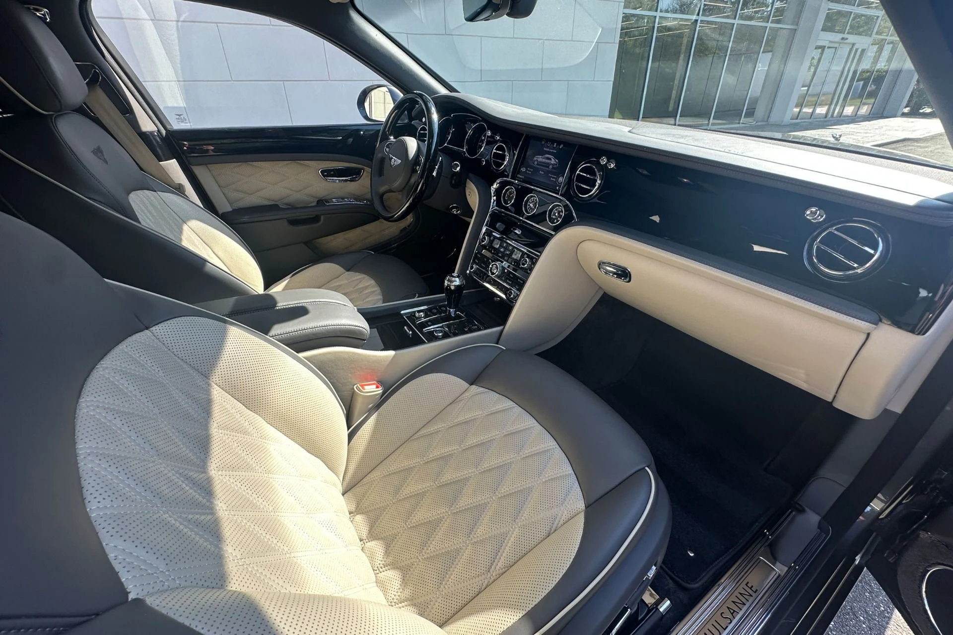 mph001_52066132_Used_2017_Bentley_Mulsanne_Speed_1786112386_eaf7514be8