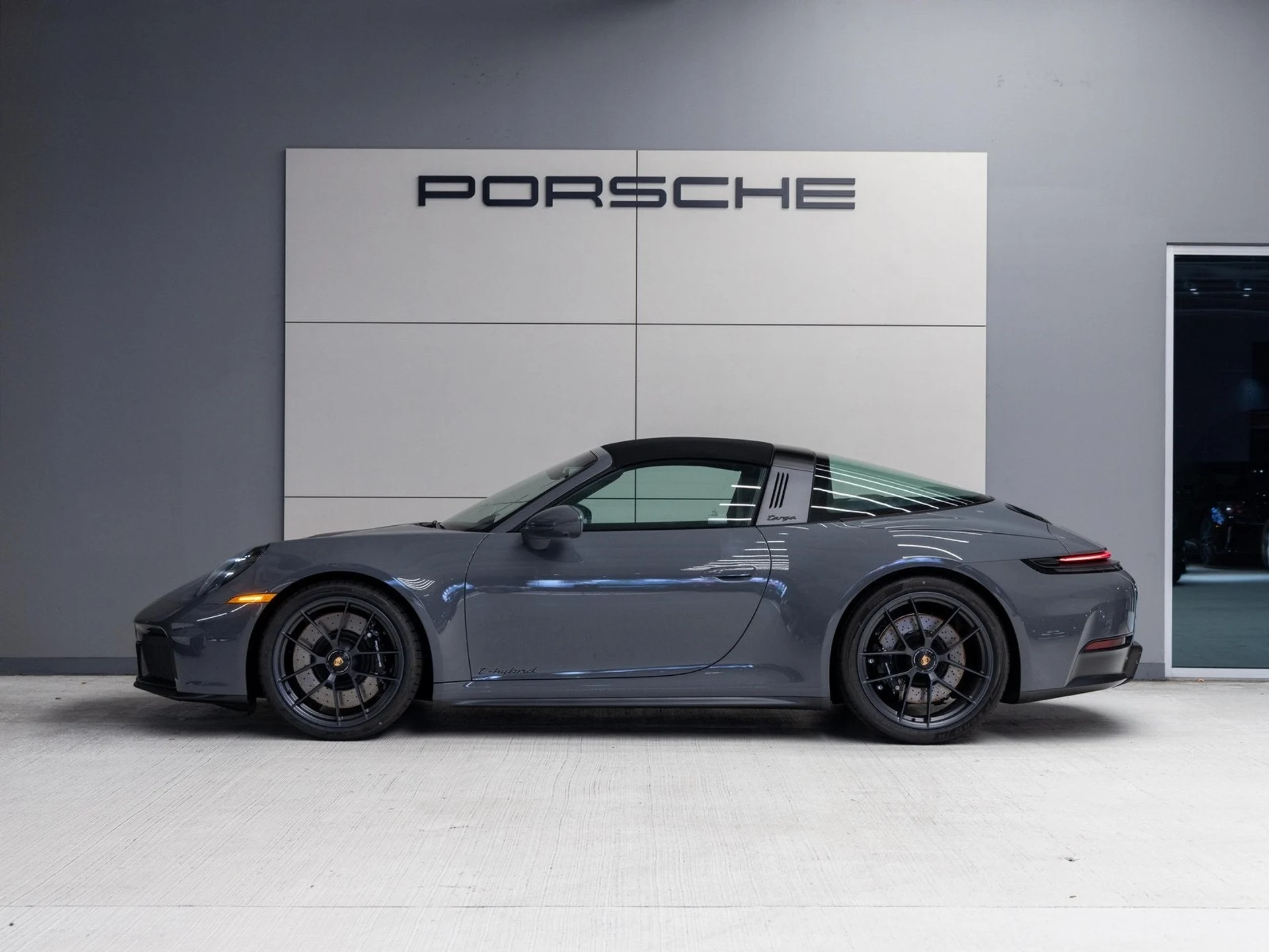 mph001_544048601_2_cbbda06171