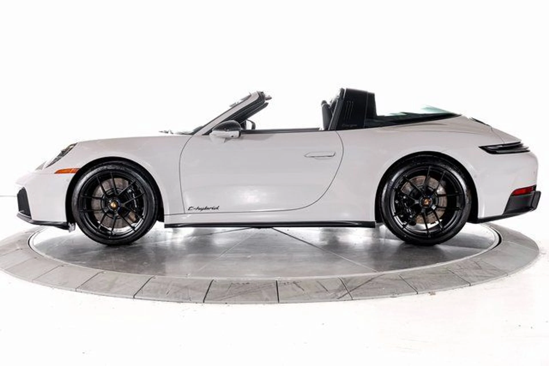 mph001_545746799_f6e2b1aed266a519668c2708a95d1775x_00a66d5caa