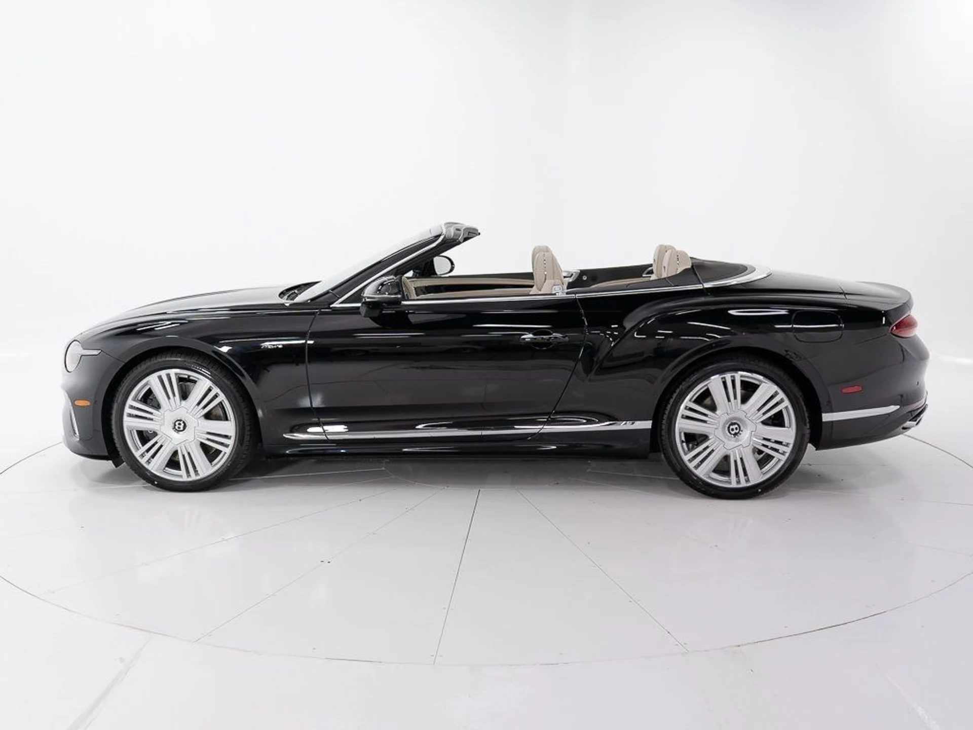 mph001_548424361_4d9deca705b97c584150a86e1b3d81b5_45ce703239