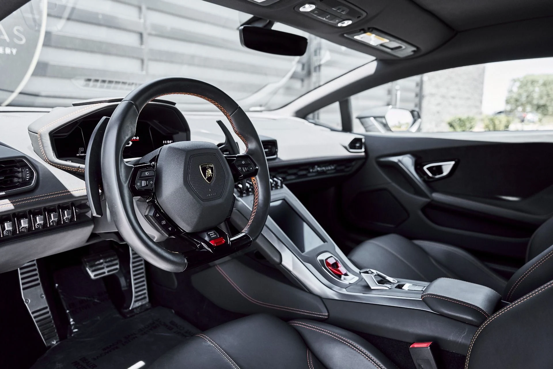 mph001_548677438_Used_2021_Lamborghini_Huracan_EVO_Base_1780708649_98252db0bd