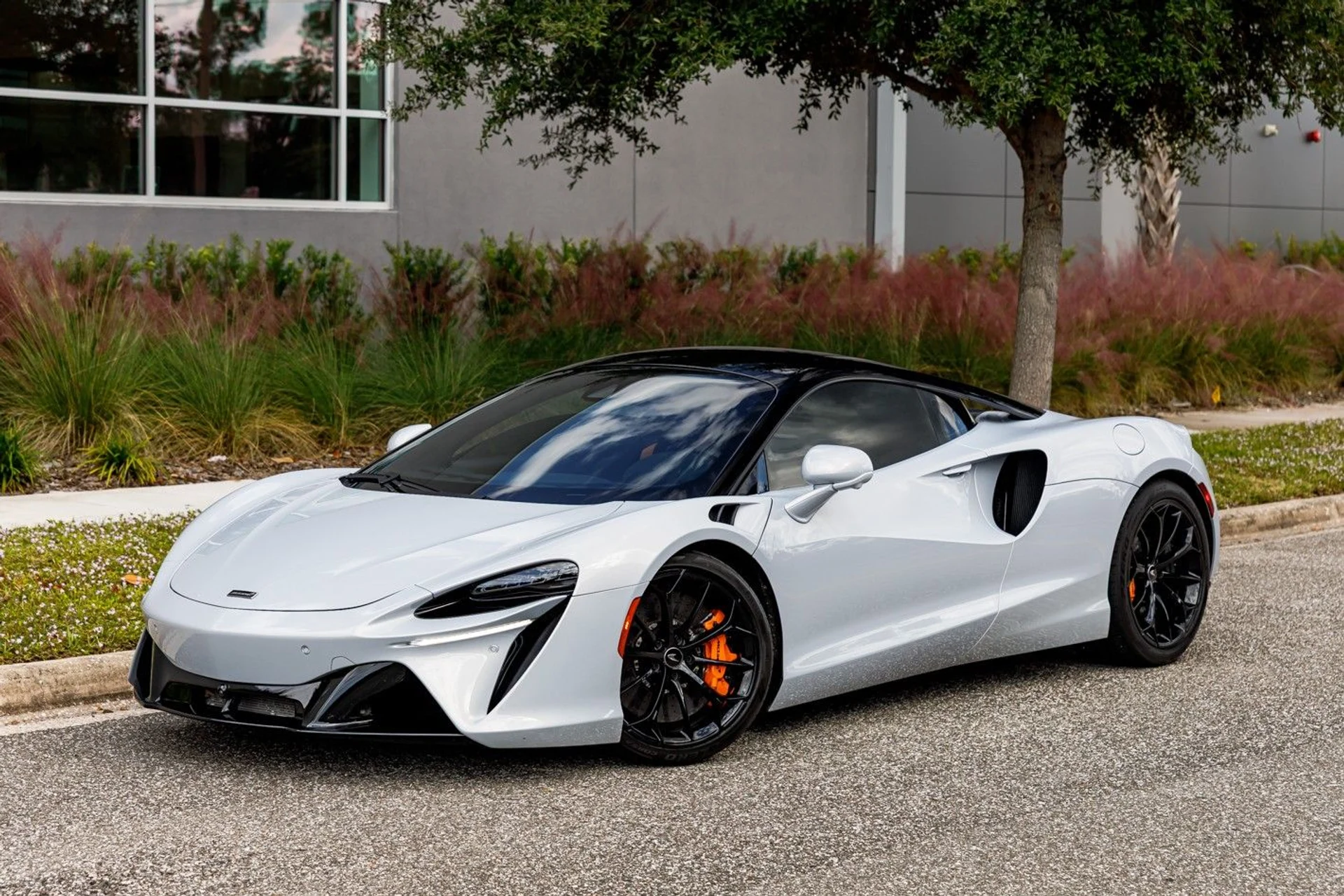 mph001_56187440_614_p2_l_8540d2ee01