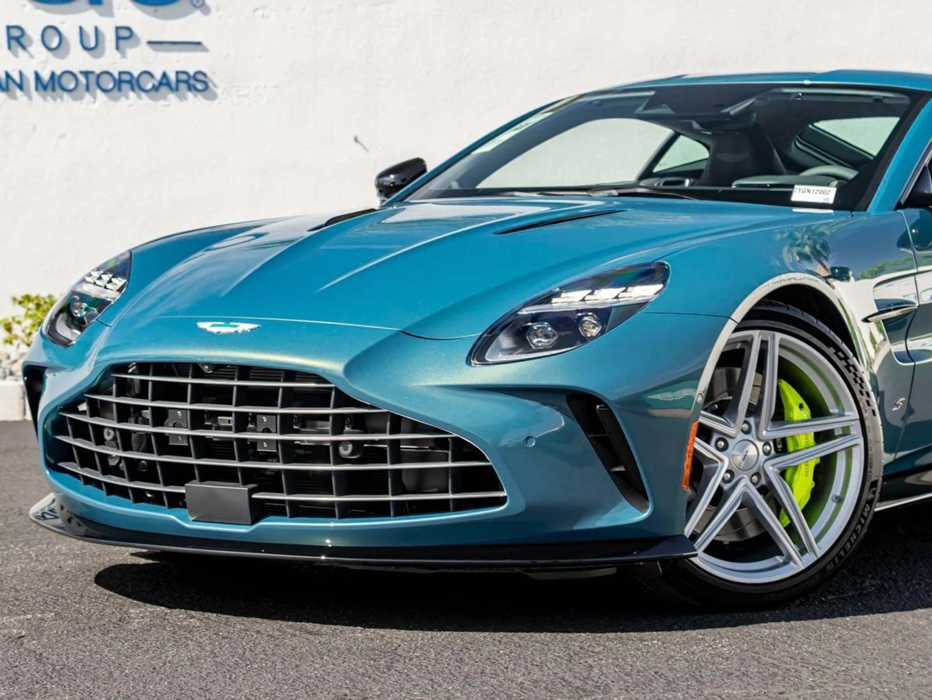 mph001_563873718_2_a78d8e49e3