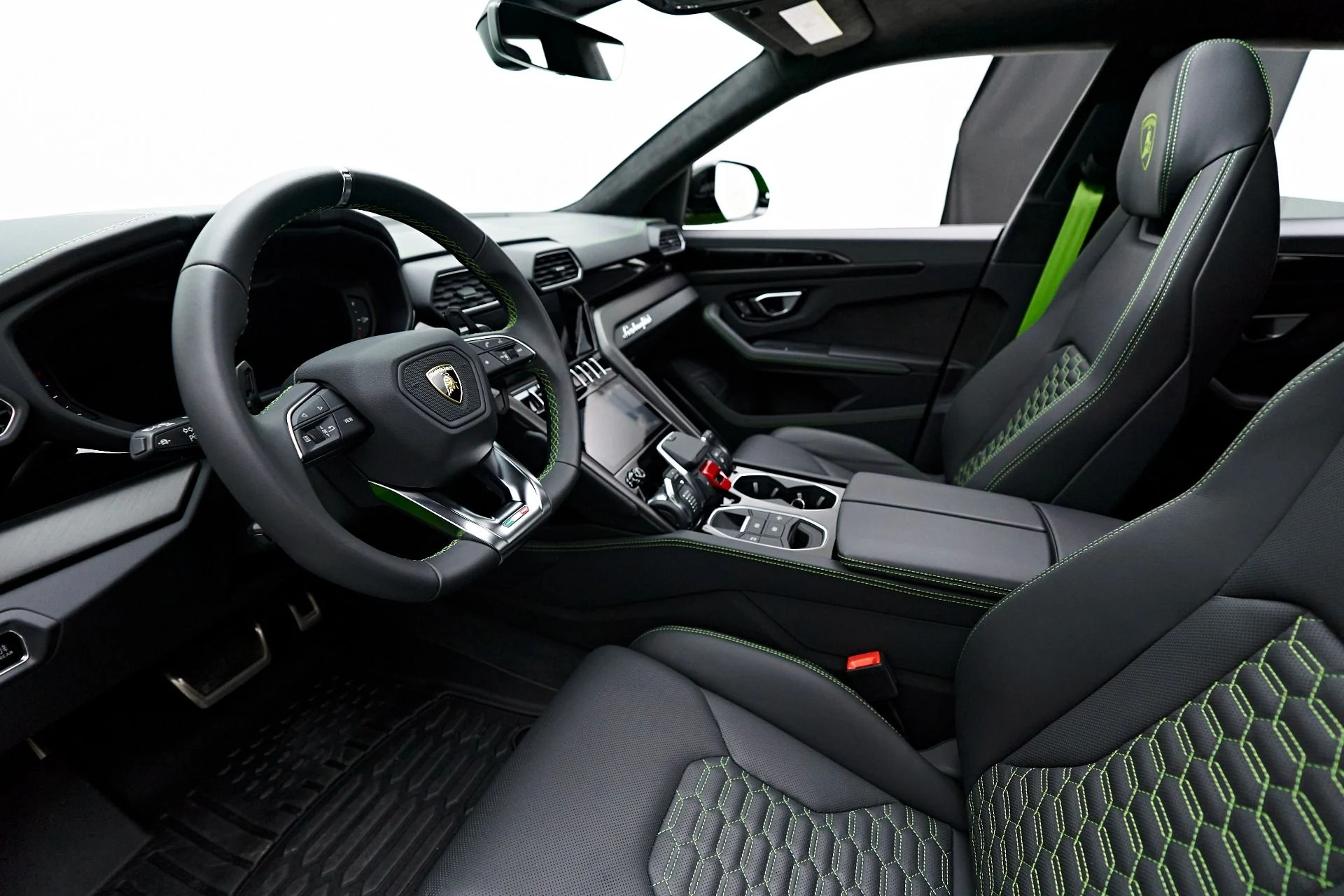 mph001_571335246_Used_2023_Lamborghini_Urus_S_1692657144_5d44aaeb79