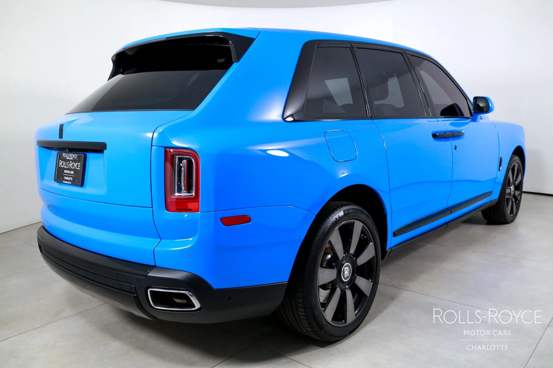 mph001_575887975_Used_2023_Rolls_Royce_Cullinan_1771369577_cbe5b79d20