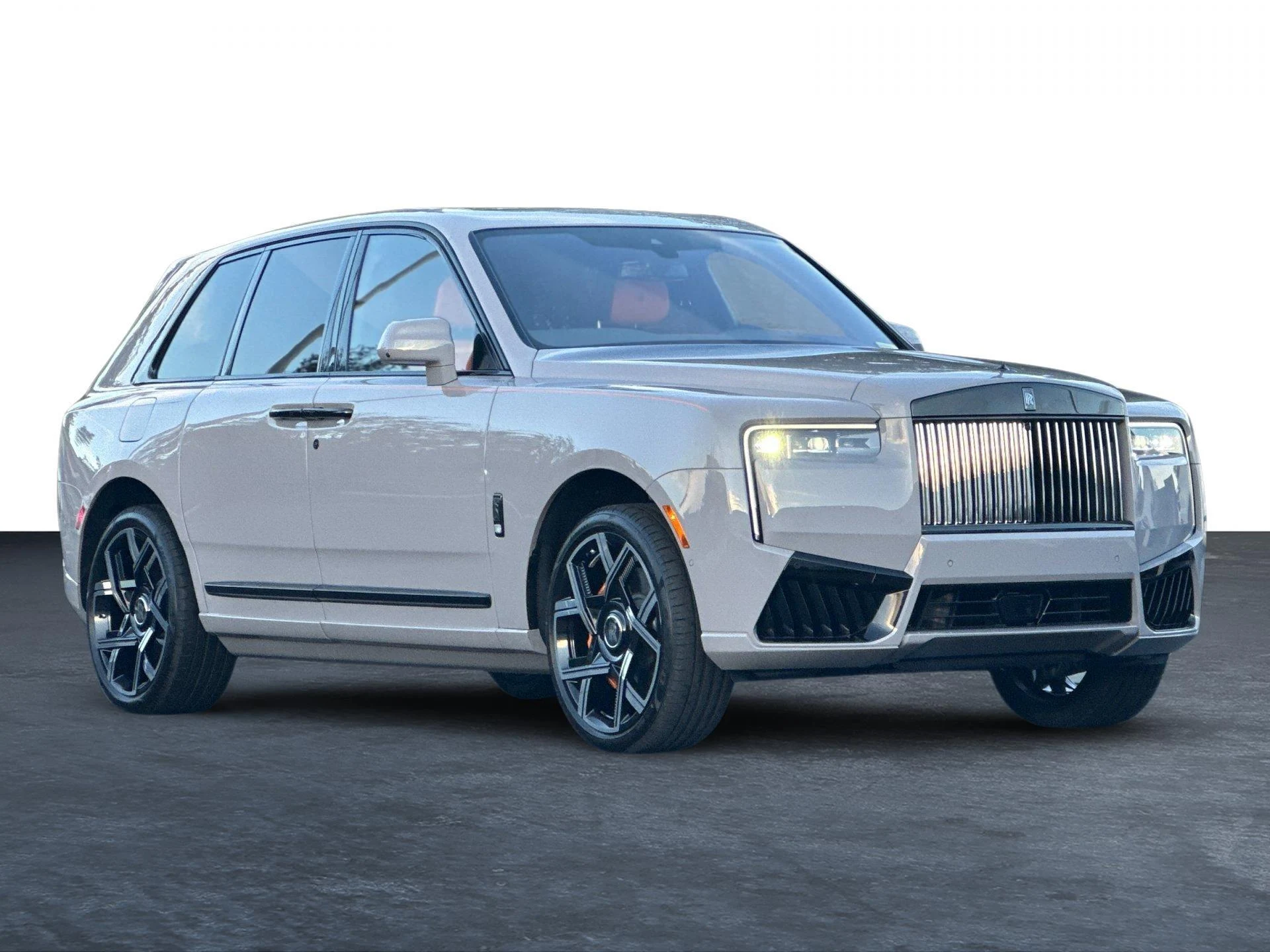 mph001_575928317_New_2026_Rolls_Royce_Black_Badge_Cullinan_1763737825_4905730d3c