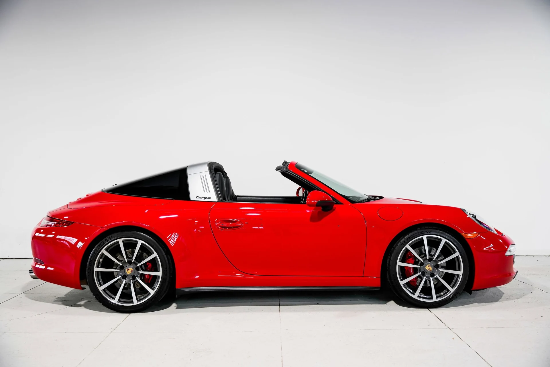 mph001_584396092_f4eb0a315185a0c3848ac866e119647bx_589b385bd0