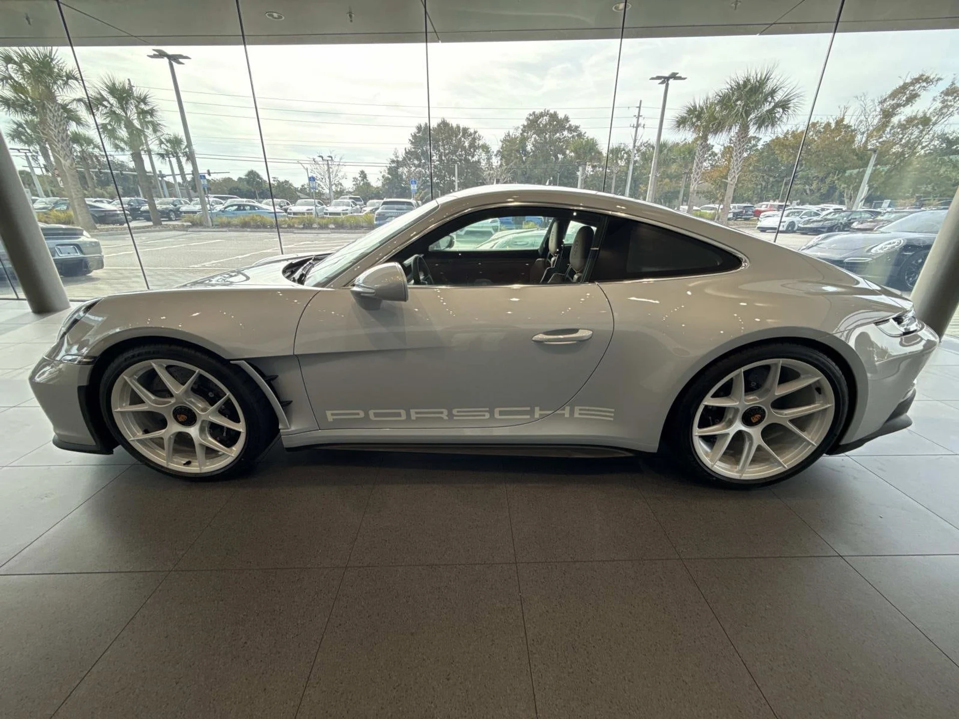 mph001_592945359_3600ac30e330aca90d78ea1c77a35273x_3ba181d814