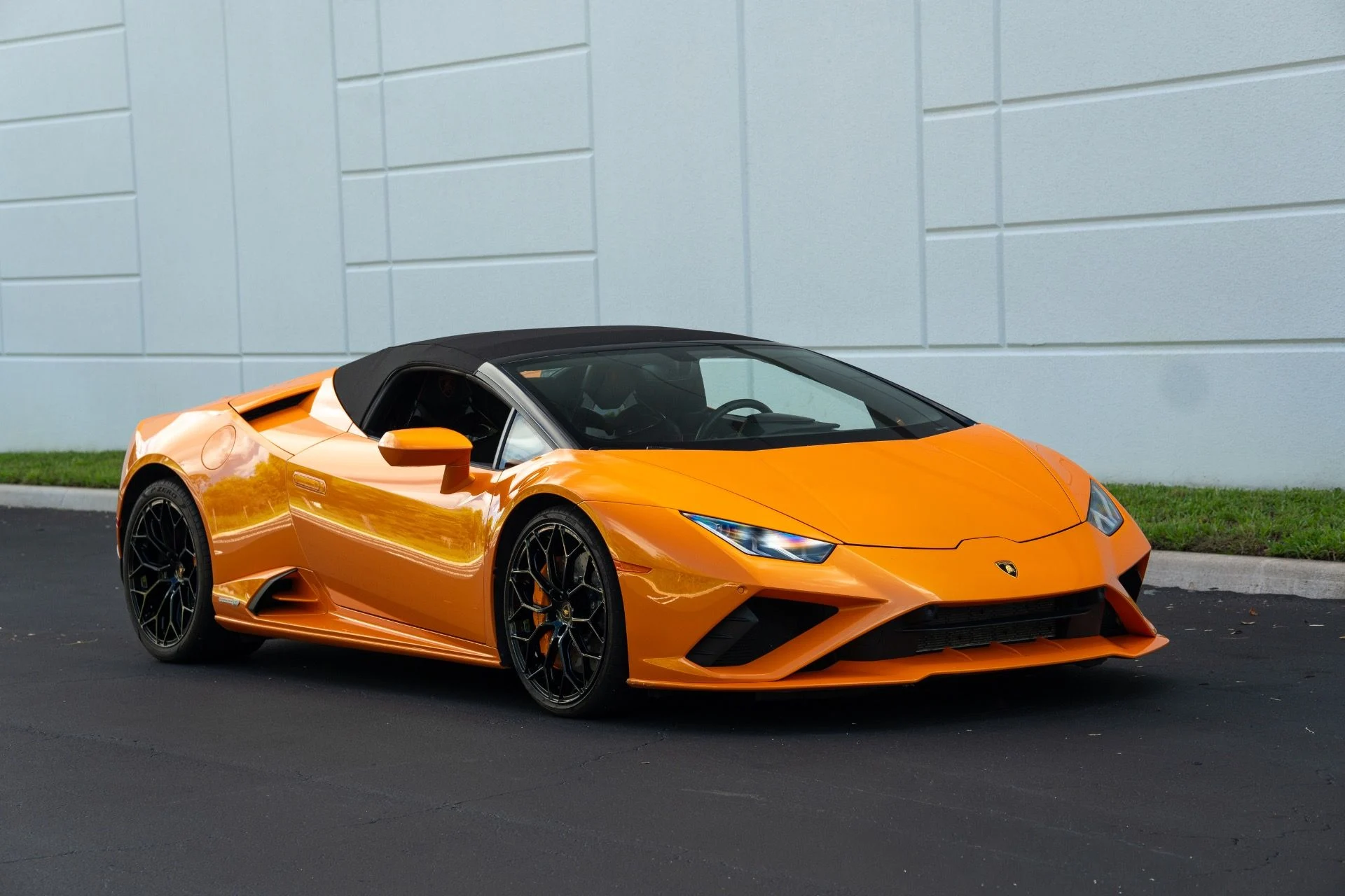 mph001_594451363_Used_2021_Lamborghini_Huracan_EVO_Spyder_1758042504_1455554cb5
