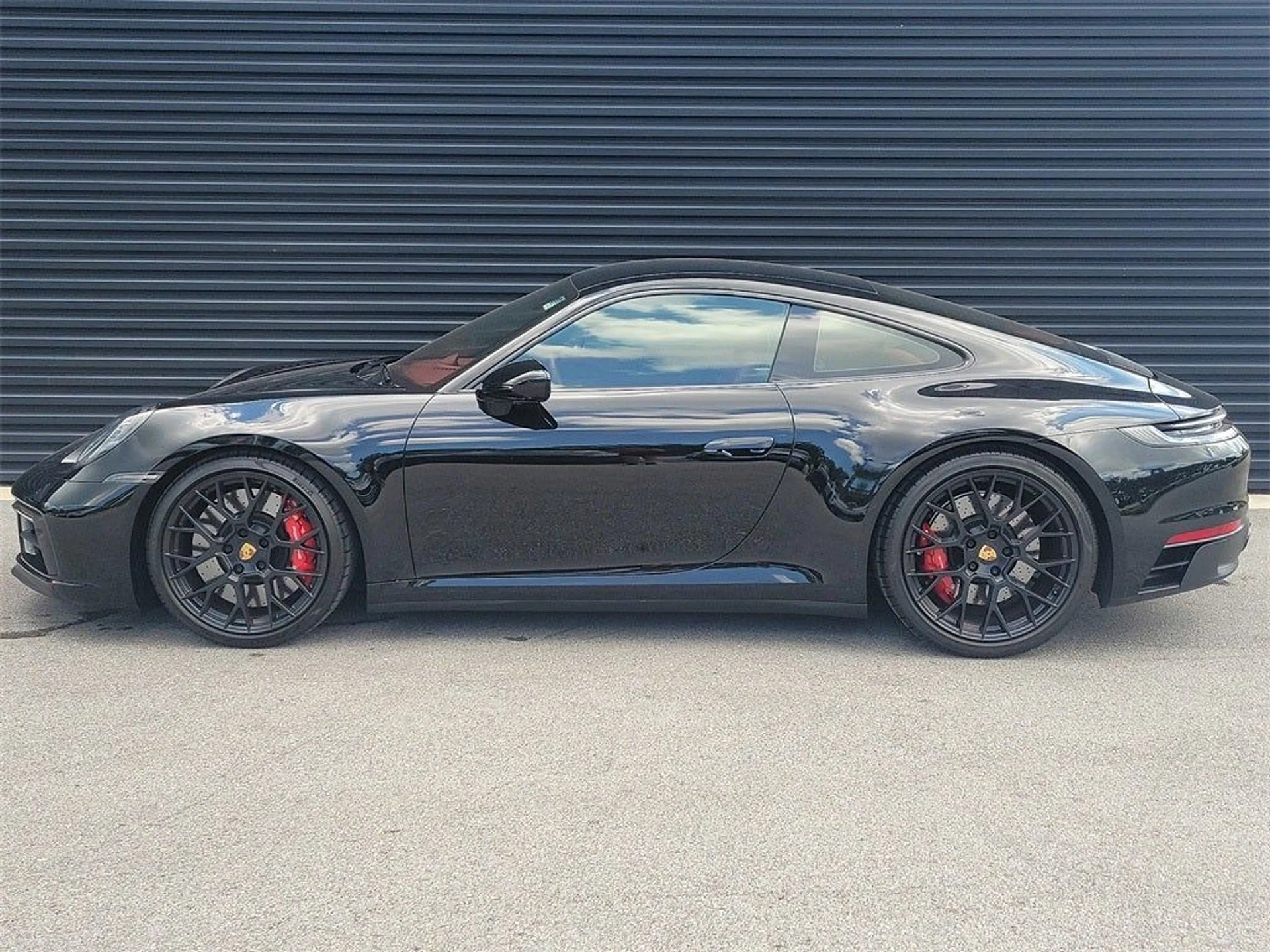 mph001_604354763_2_54f9462144