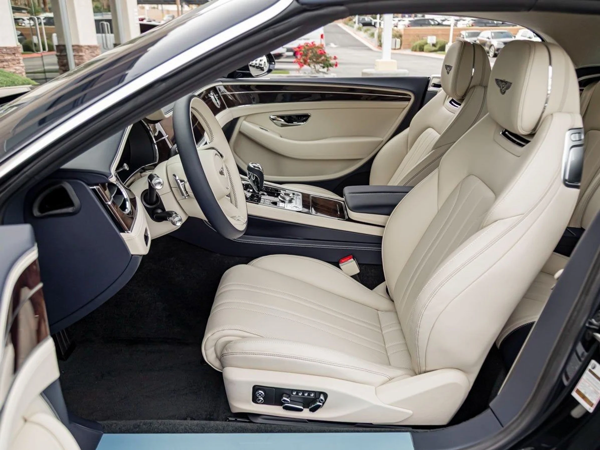 mph001_605496546_2_95da51bad6