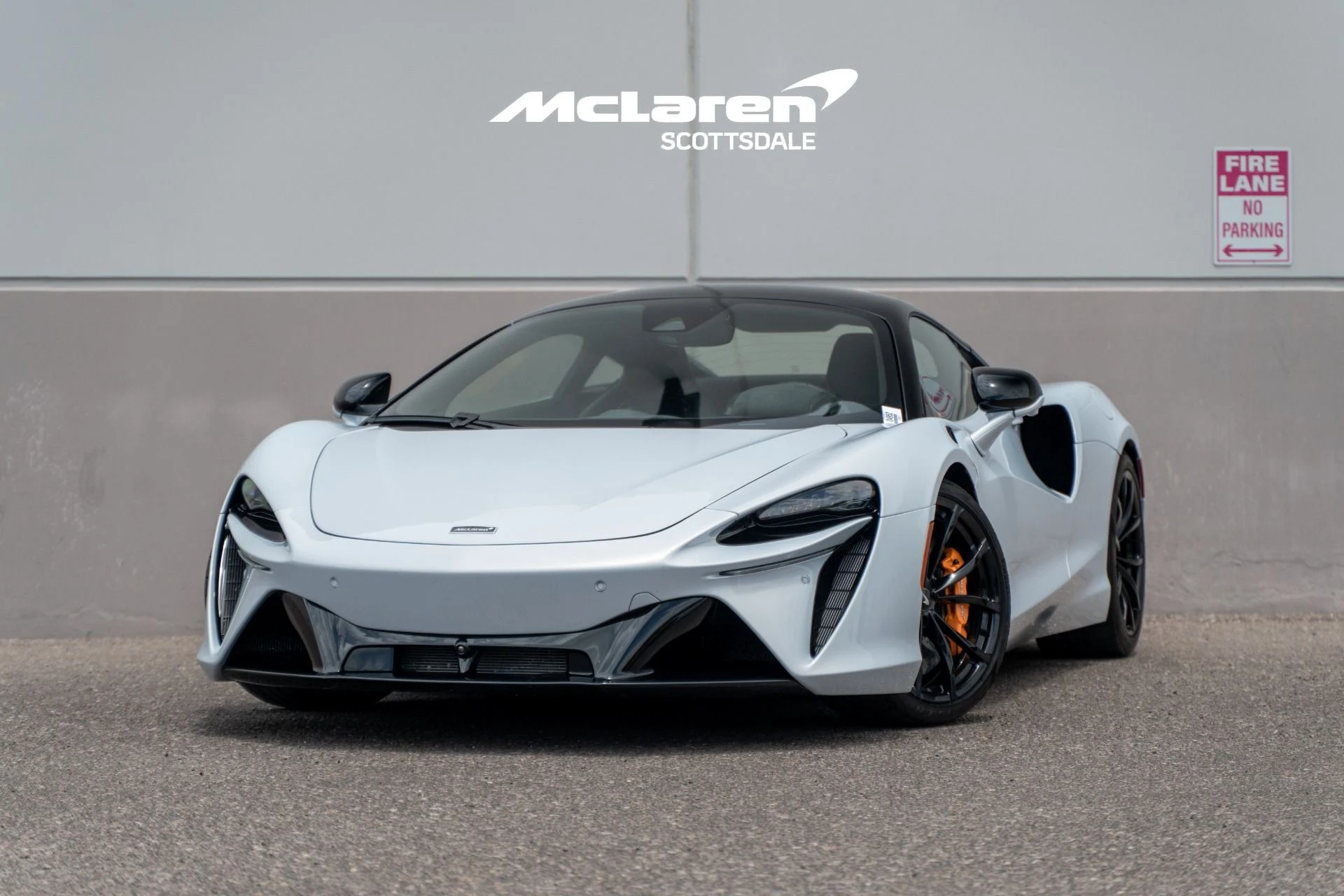 mph001_605858150_Used_2023_MCLAREN_ARTURA_1778879745_54d45589ba