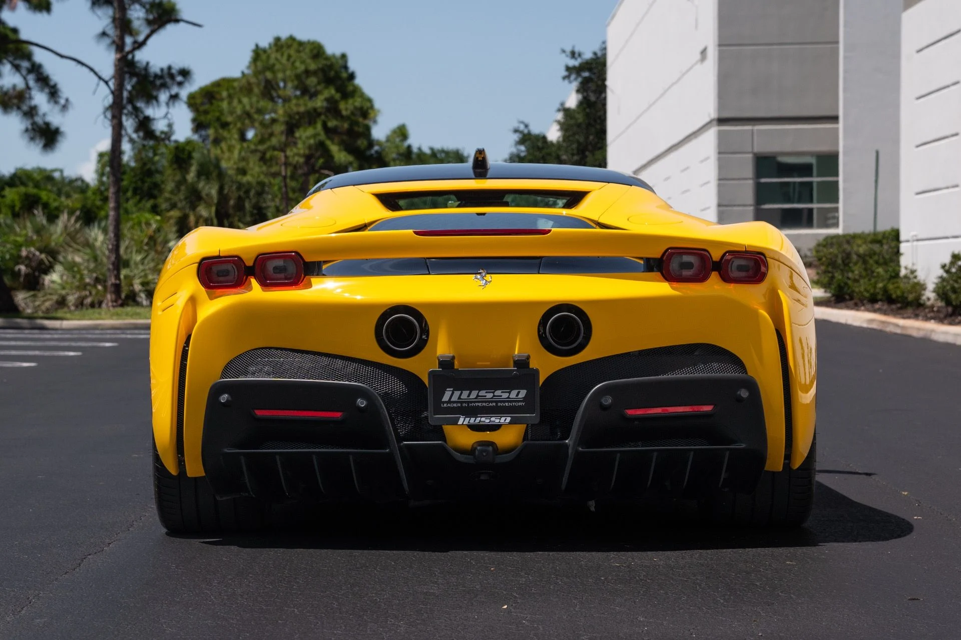 mph001_6078348_Used_2021_Ferrari_SF_90_Stradale_1779339411_b46553f6da