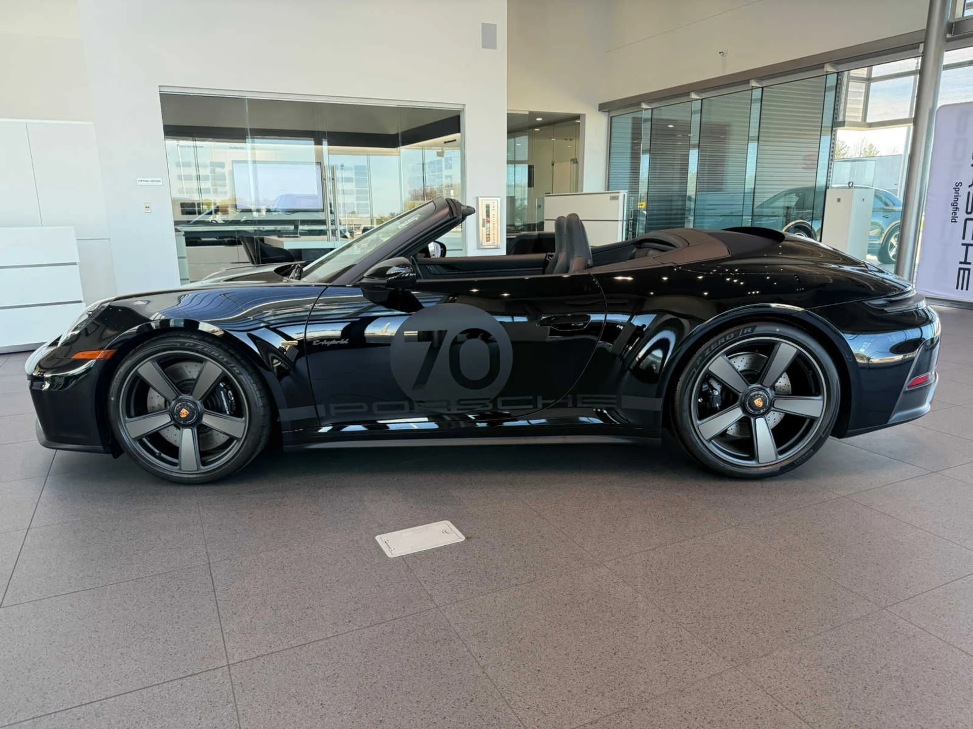 mph001_611210830_e3e30e41ee33b73f6bdb05c856971a69x_280e9fe7d6