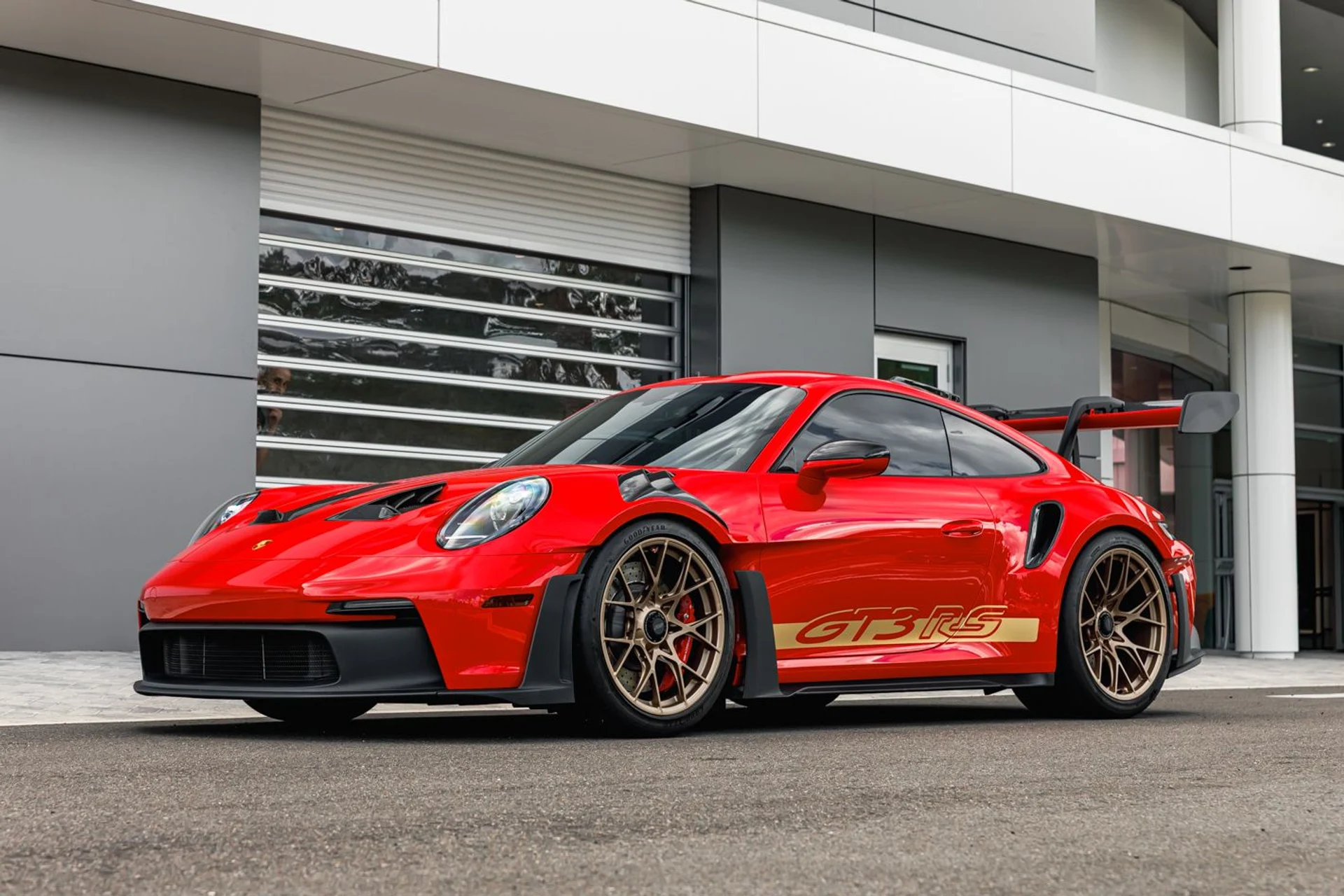 mph001_612274270_589_p2_l_d1d4fbcc32