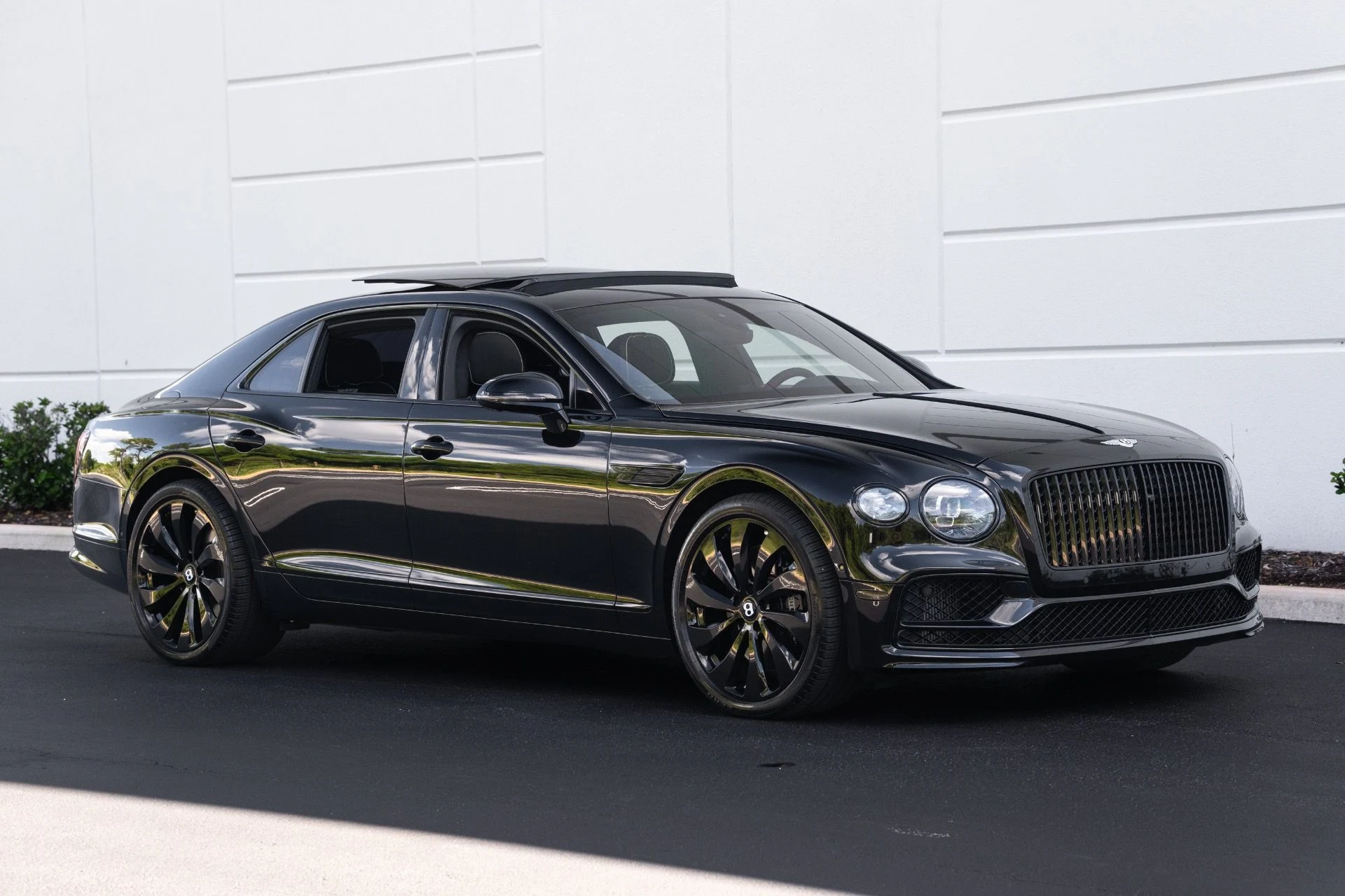 mph001_613721760_Used_2023_Bentley_Flying_Spur_S_V8_1778782784_9299ee2095