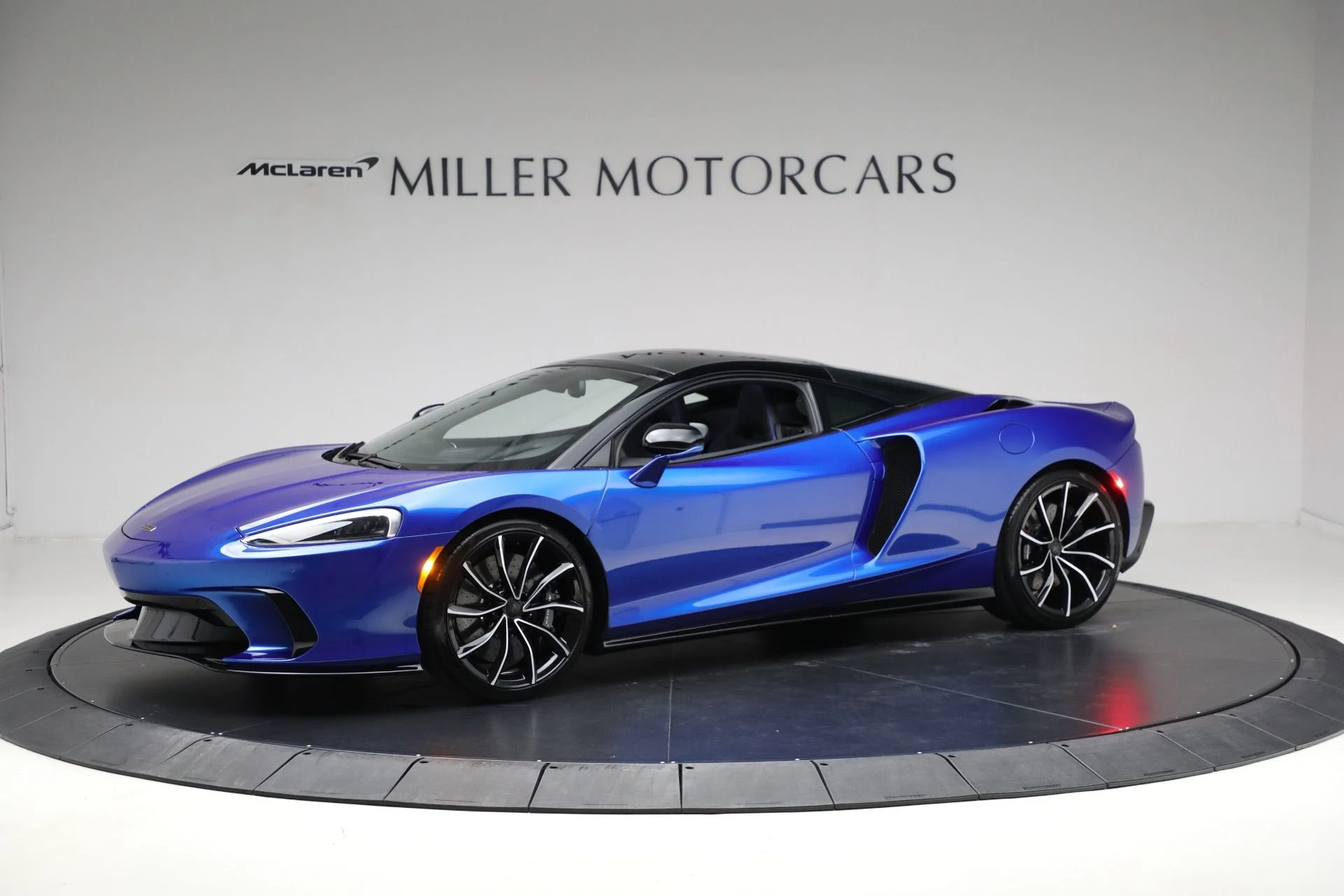 mph001_617394926_New_2025_Mc_Laren_GTS_Tech_Lux_8f87a56e38