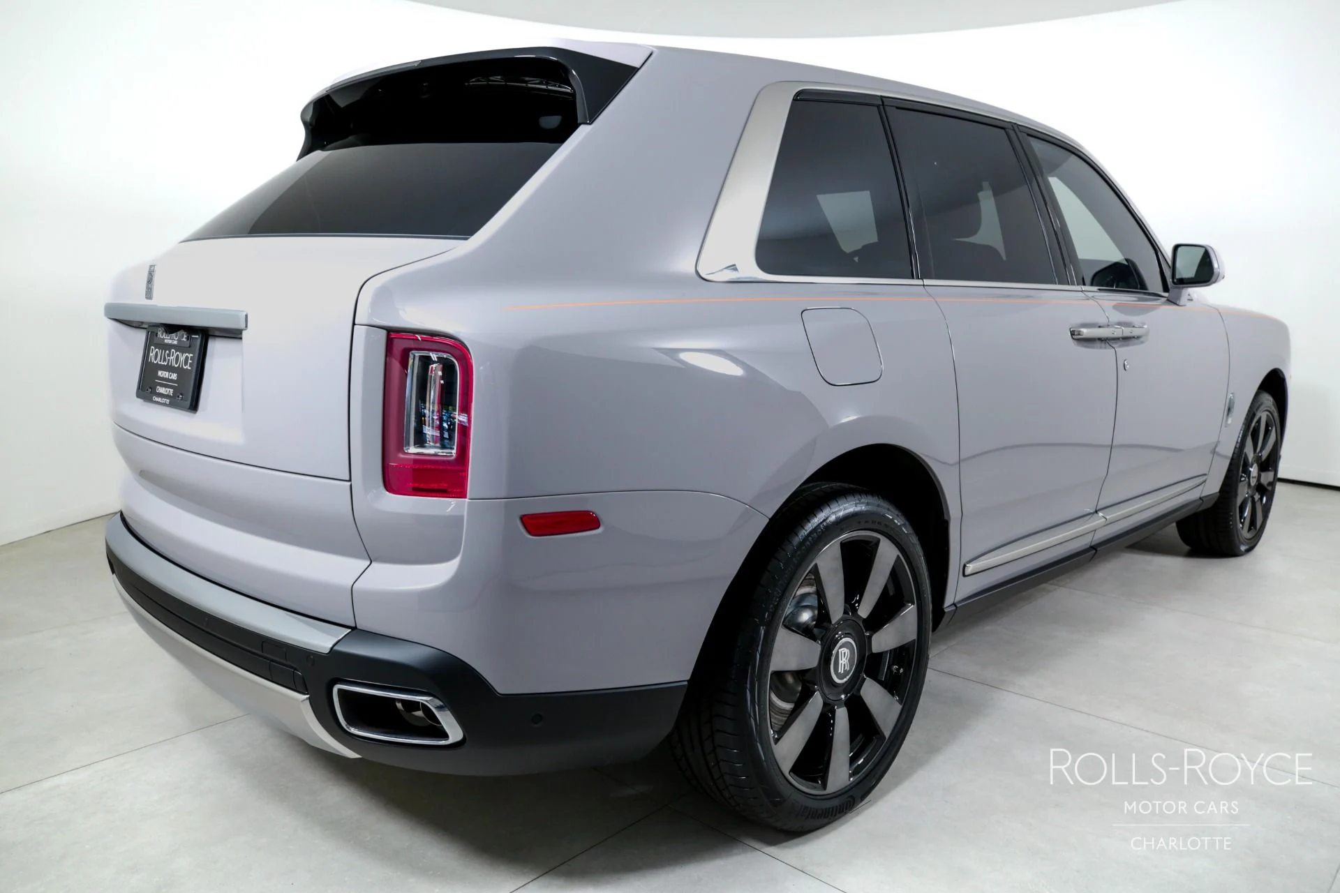 mph001_629316776_Used_2024_Rolls_Royce_Cullinan_1750950017_2ea275b993