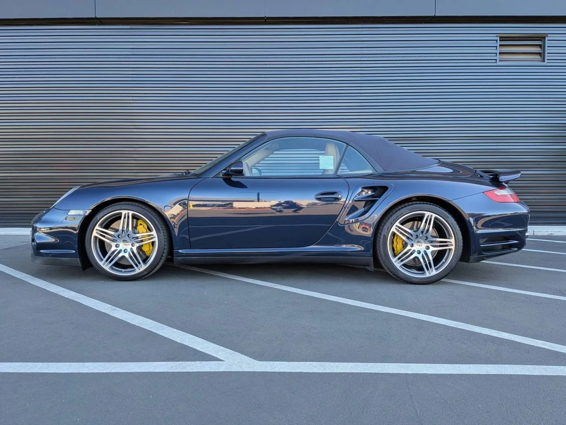 mph001_63796800_b1a0438159bbc579fbf1749d7baefc63_1d94193337