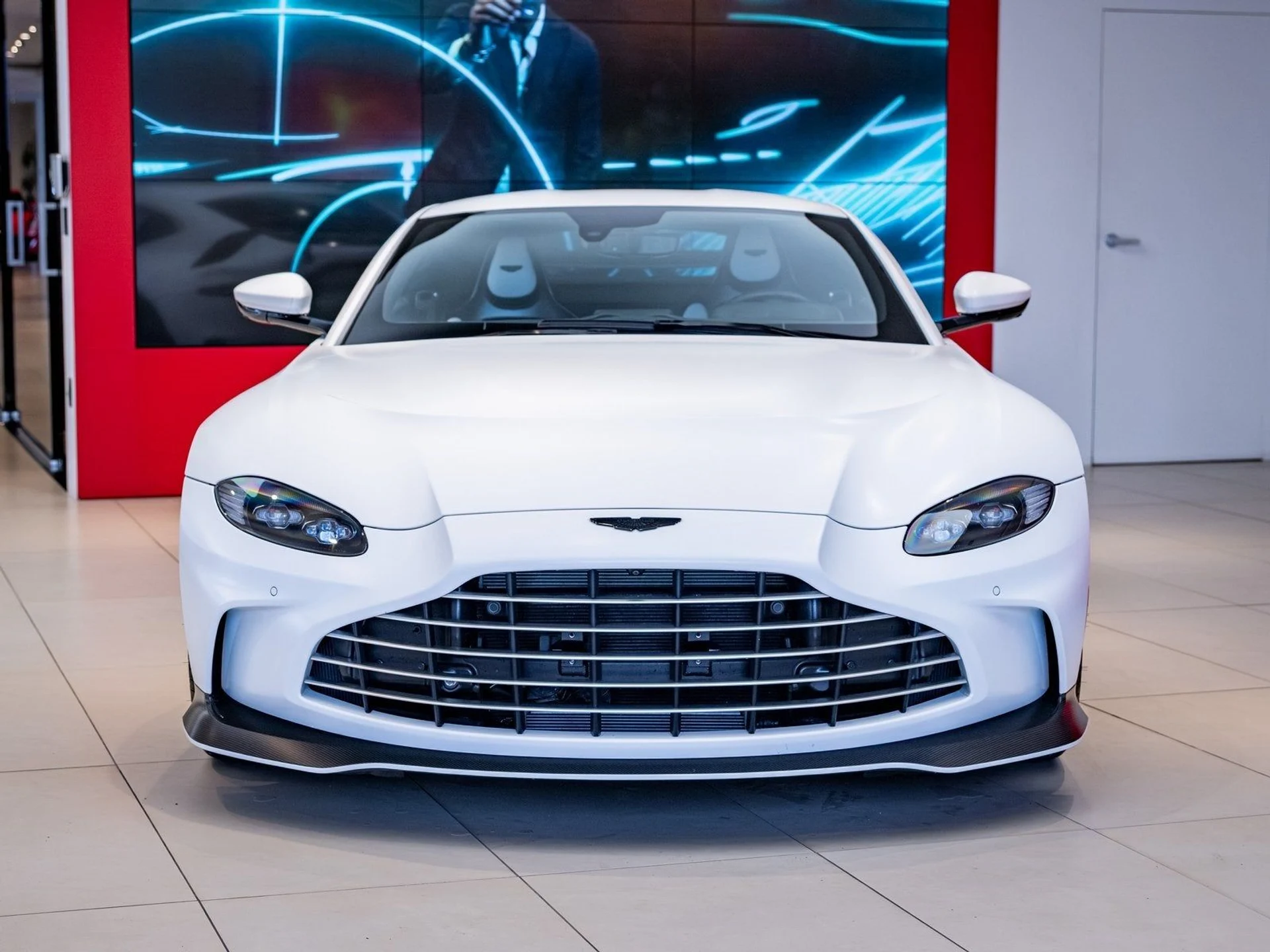 mph001_640099961_2_2f8b6952d6