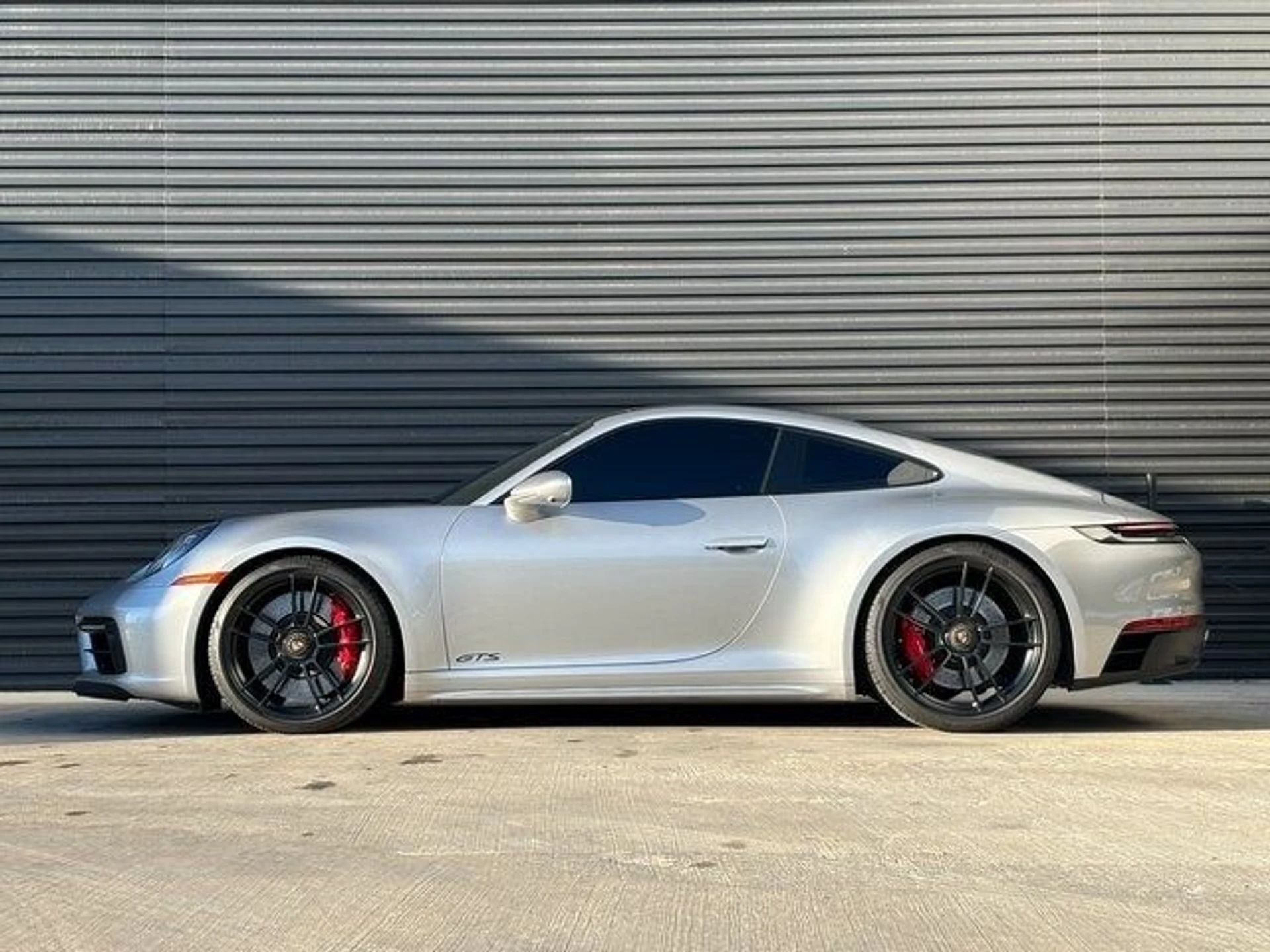 mph001_640425140_42fffcdfcf7f04abf31715f915b4966fx_145157ef00