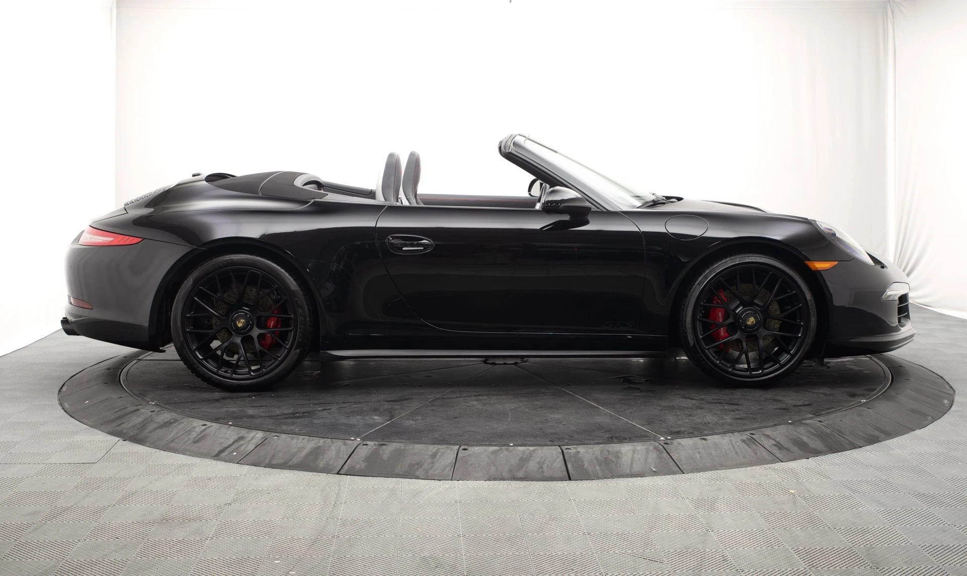 mph001_642969901_dcb2bfd7fb9249f18574dd57015bac97_e68423c83a