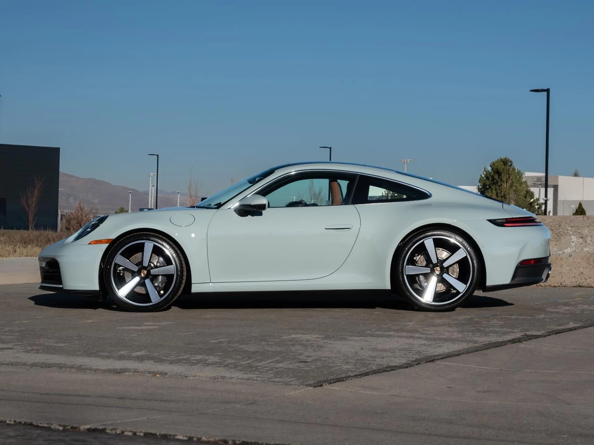 mph001_654036964_0bc3314f92112a30deed02180c799406x_e546935587