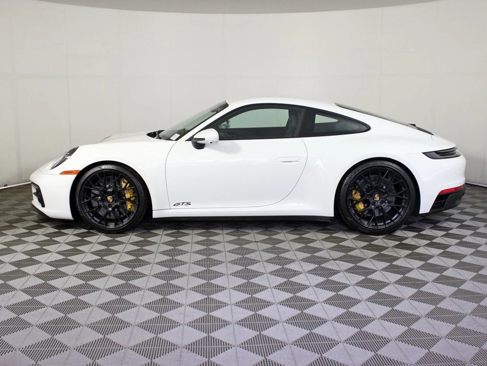 mph001_675245965_2_d0129290a6