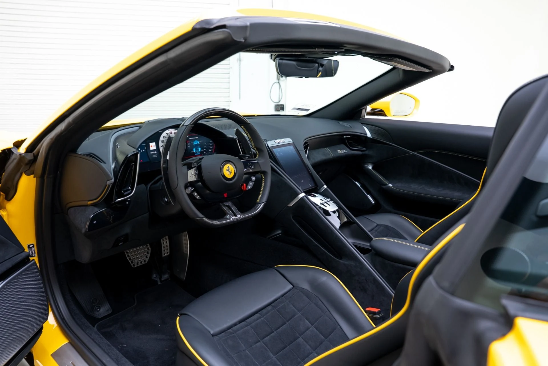 mph001_678436898_Used_2025_Ferrari_Roma_Spider_1768435062_51eeb14faf