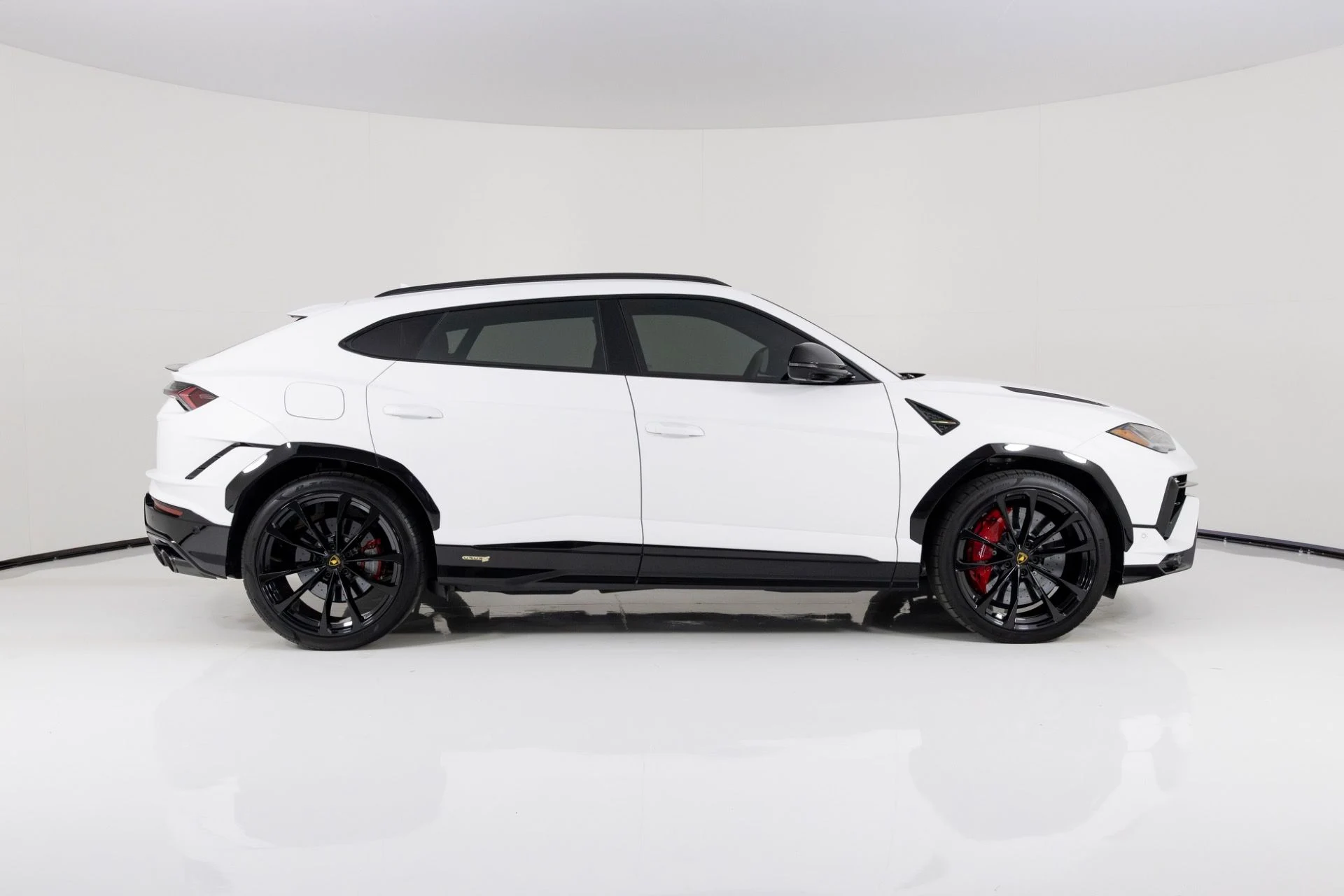 mph001_680488201_Used_2024_Lamborghini_Urus_S_1765302040_cad6531d20