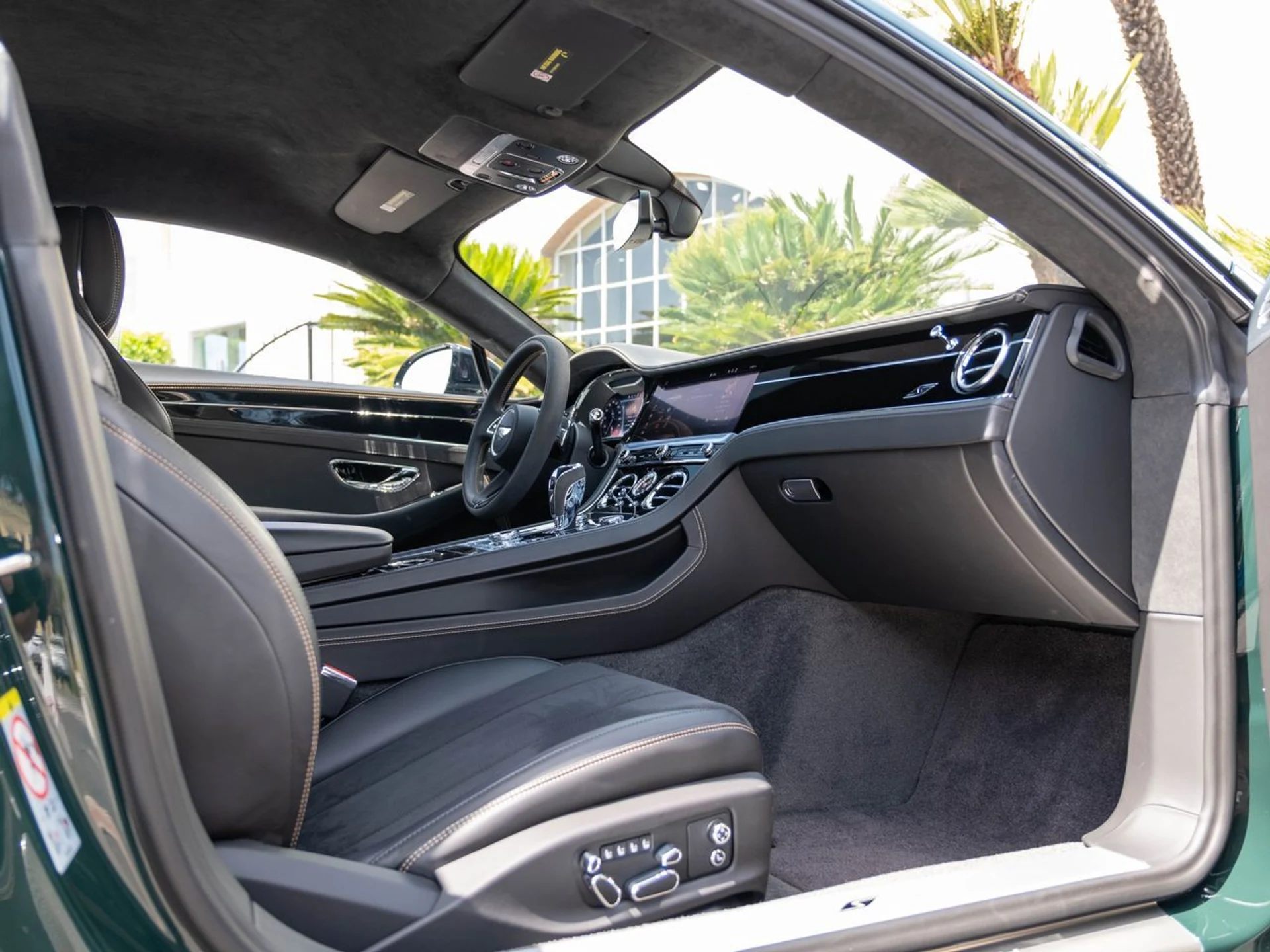 mph001_69179550_05869cb57c88590a3a169f1eeea4ea70x_e4b06e81ef