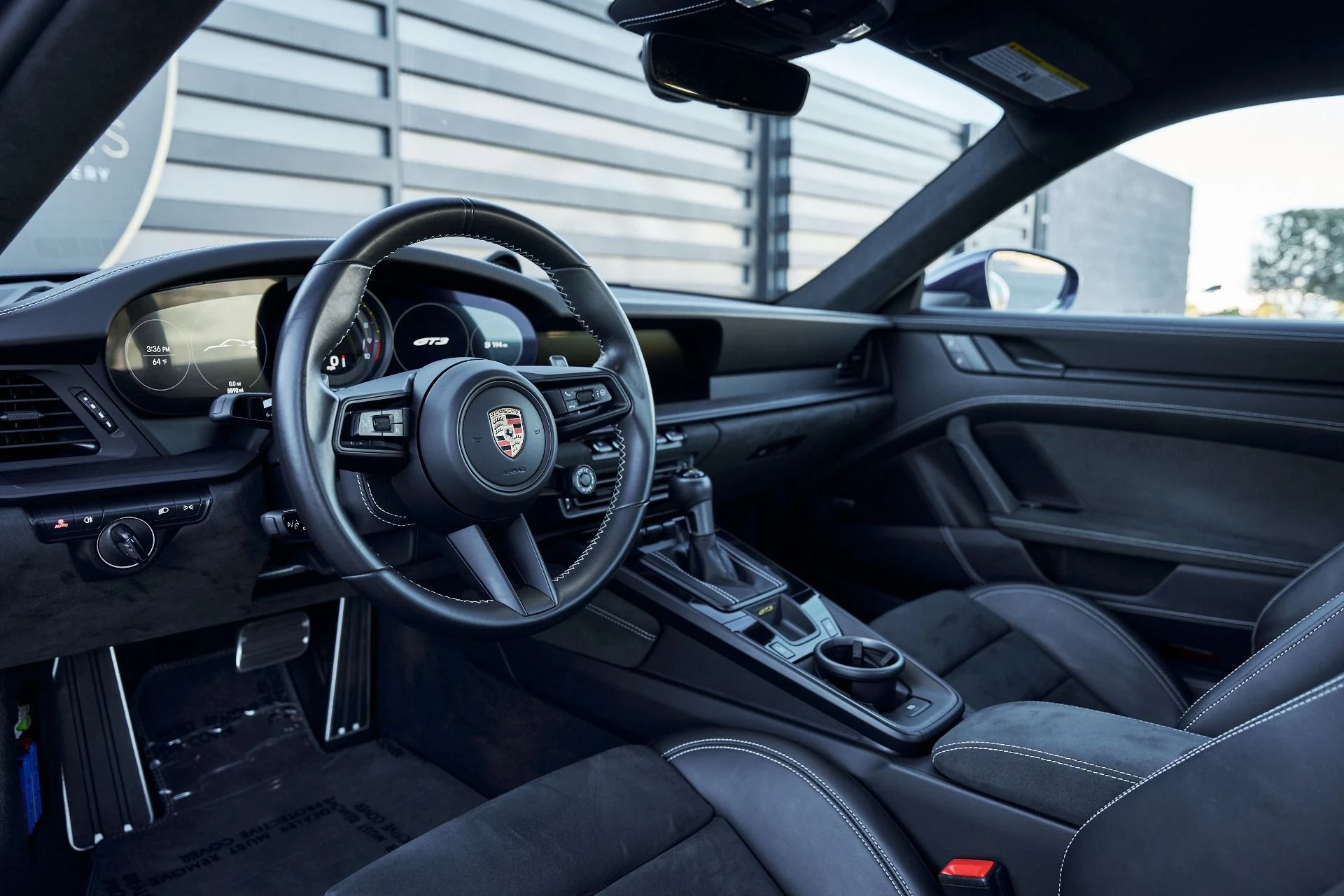 mph001_695625166_Used_2023_Porsche_911_GT_3_1770166865_5710b576bf